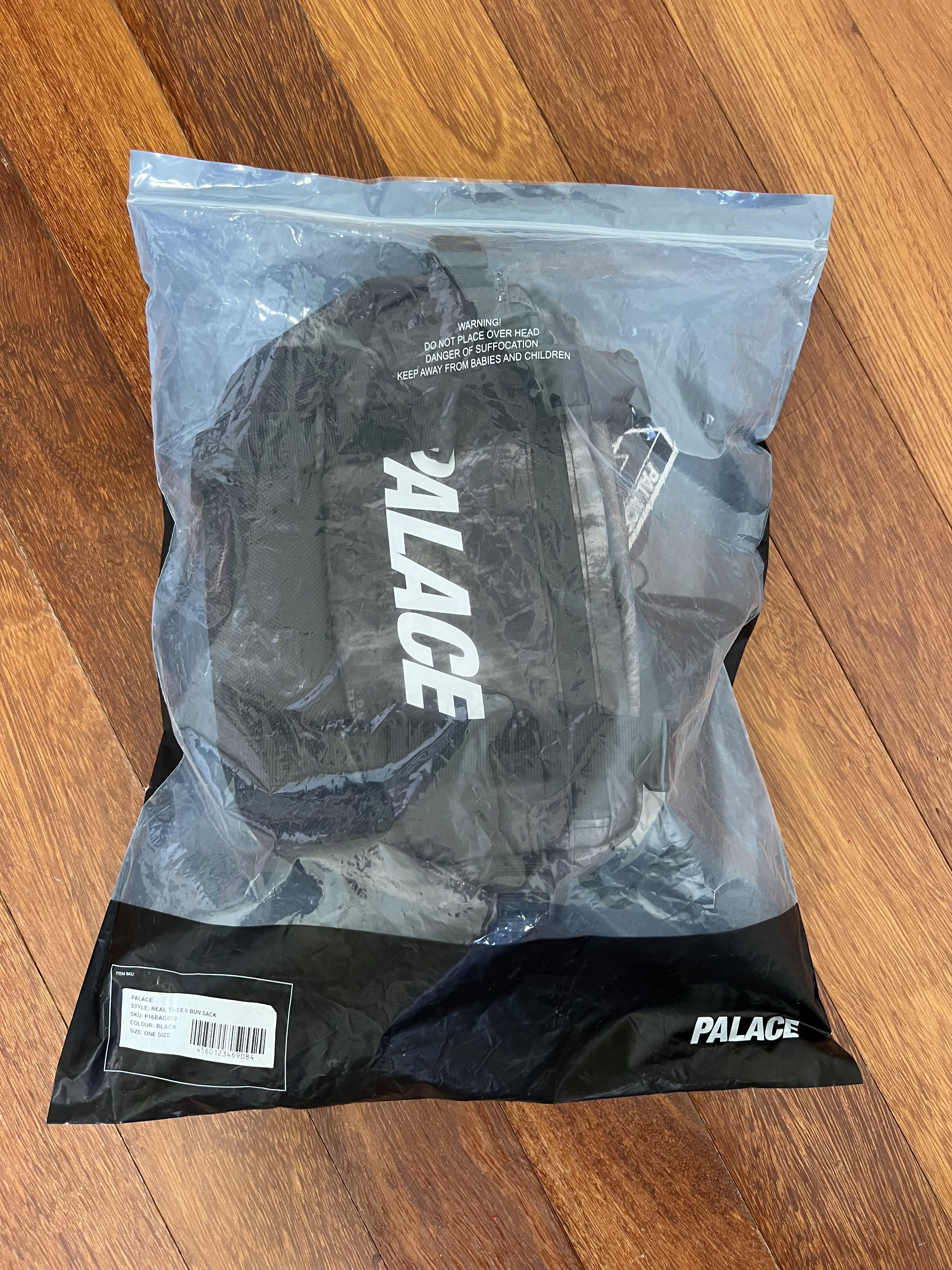 Palace 💚 2019 Palace Real Tree Bun Sack Black NEW Size ONE SIZE - 13 Thumbnail