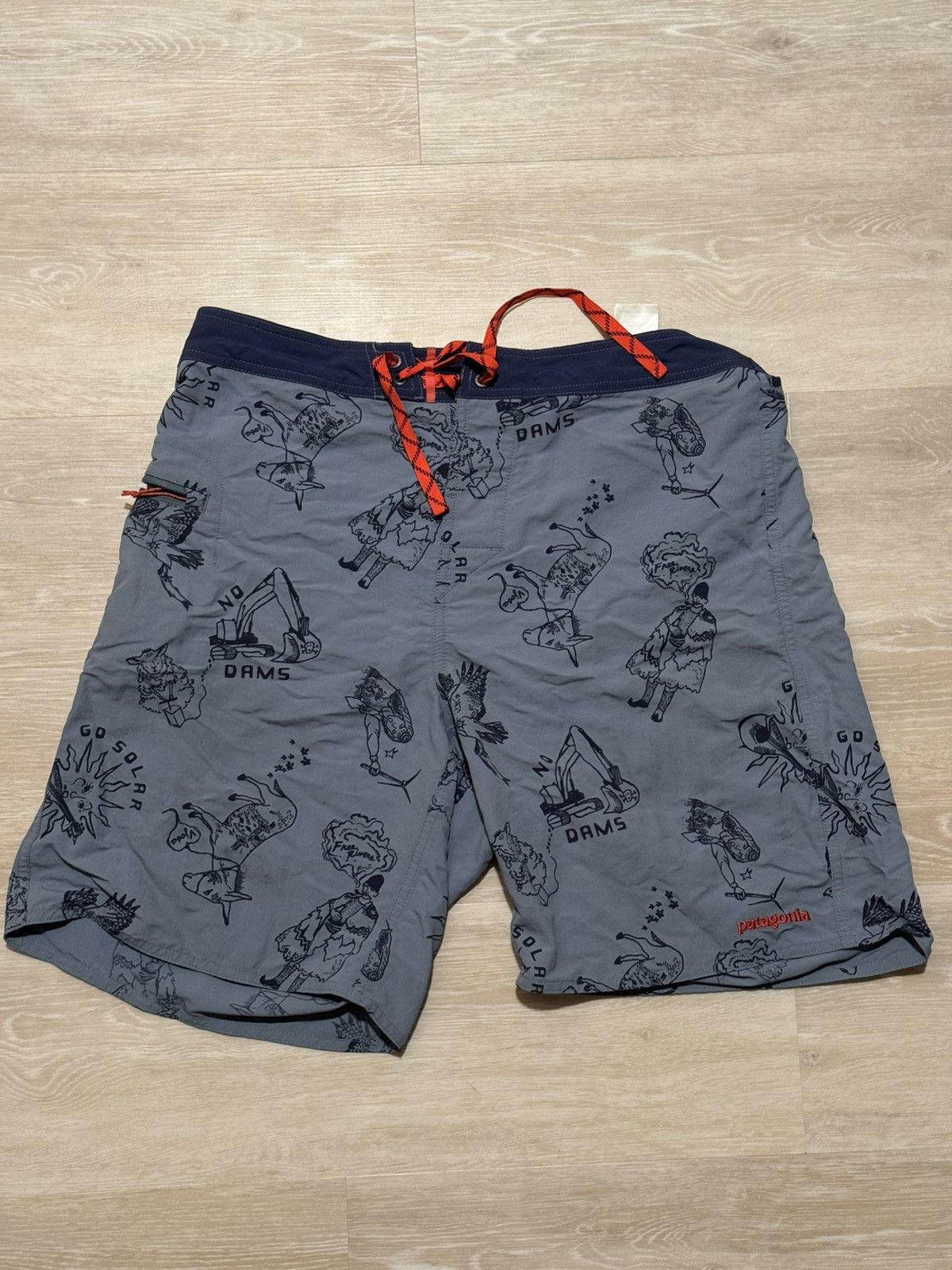 Patagonia Patagonia swim trunks men size 34 Size US 34 / EU 50 - 1 Thumbnail