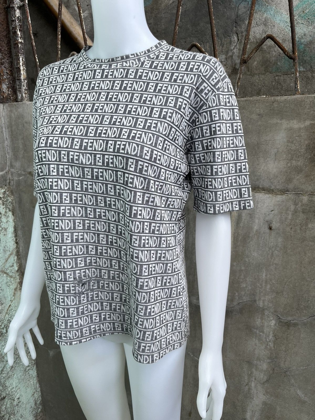 Fendi FF Monogram Tee Size M / US 6-8 / IT 42-44 - 3 Thumbnail