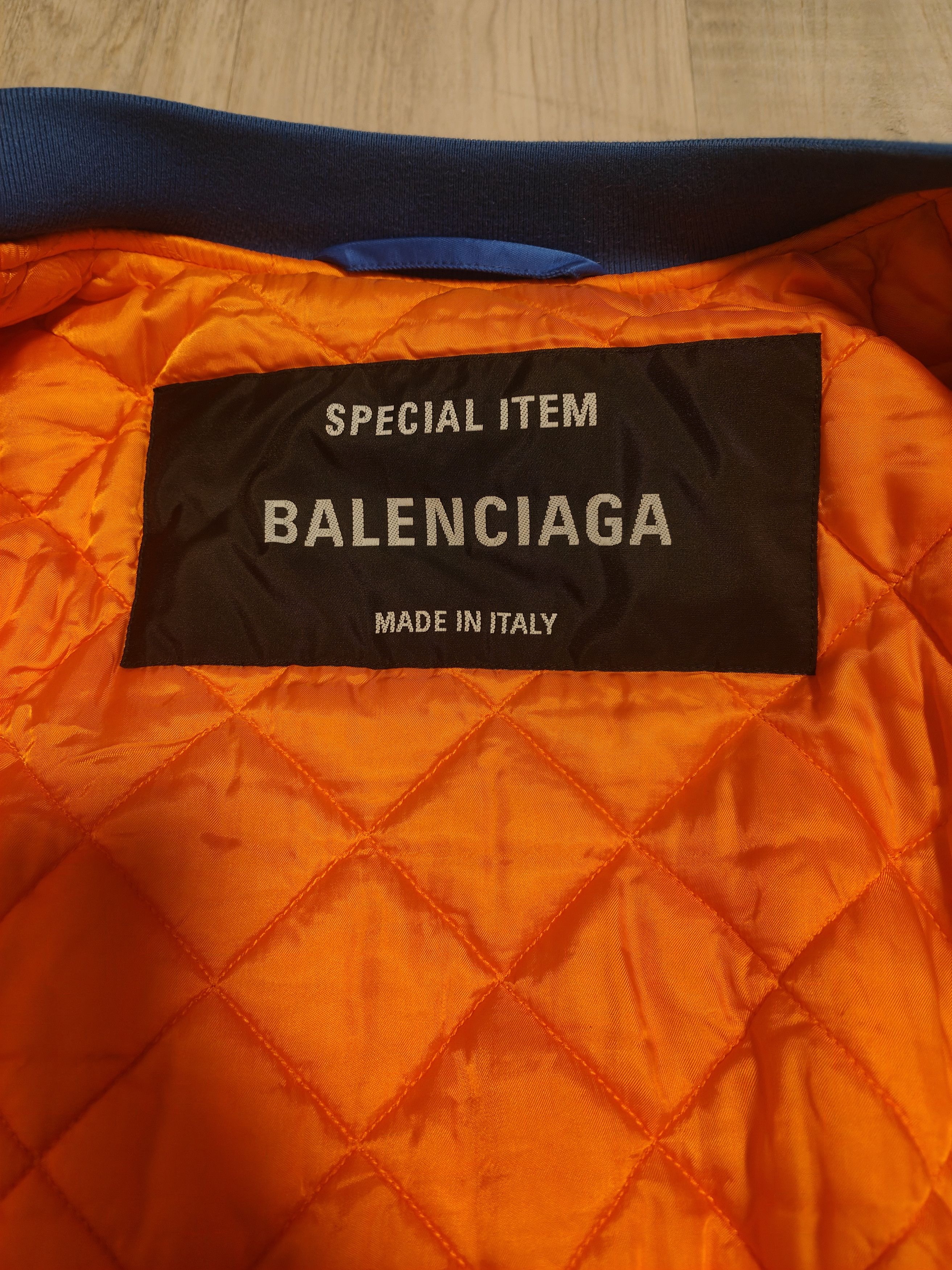 Balenciaga Balenciaga NASA Bomber Size US M / EU 48-50 / 2 - 7 Thumbnail