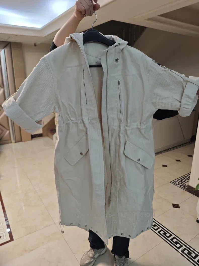 Hermes Hermes White striped long coat Size XXS / US 00 / IT 34 - 1 Thumbnail