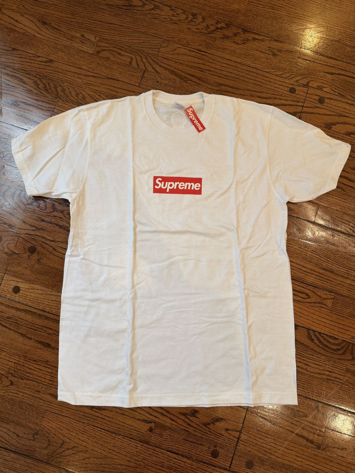 Supreme Supreme 20th anniversary OG white red box logo with tags Size US L / EU 52-54 / 3 - 1 Thumbnail