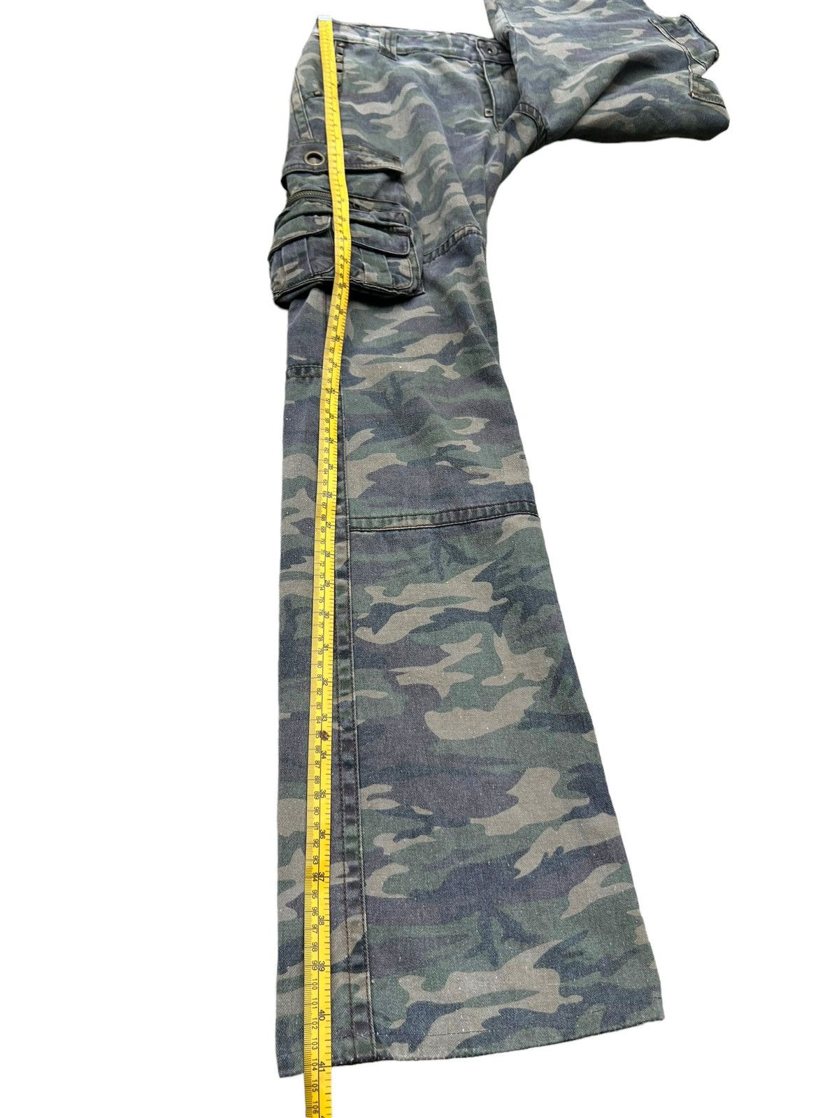 semanticdesign SD Flare Japan Multipocket Camo Lowrise Pants 31x33 Size US 31 - 11 Thumbnail