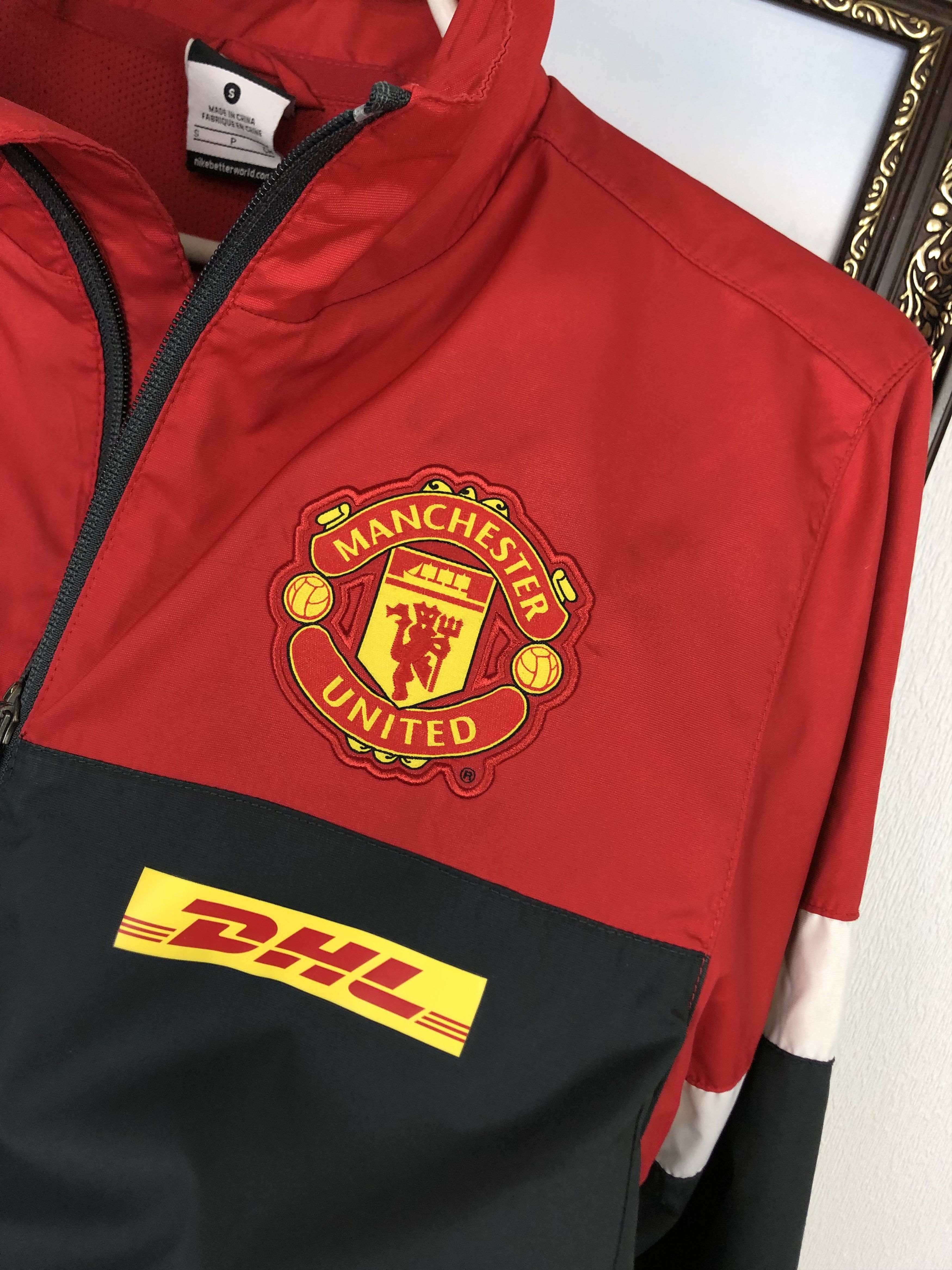 Nike Vintage Nike Manchester United Football Jacket Soccer Size US S / EU 44-46 / 1 - 3 Thumbnail