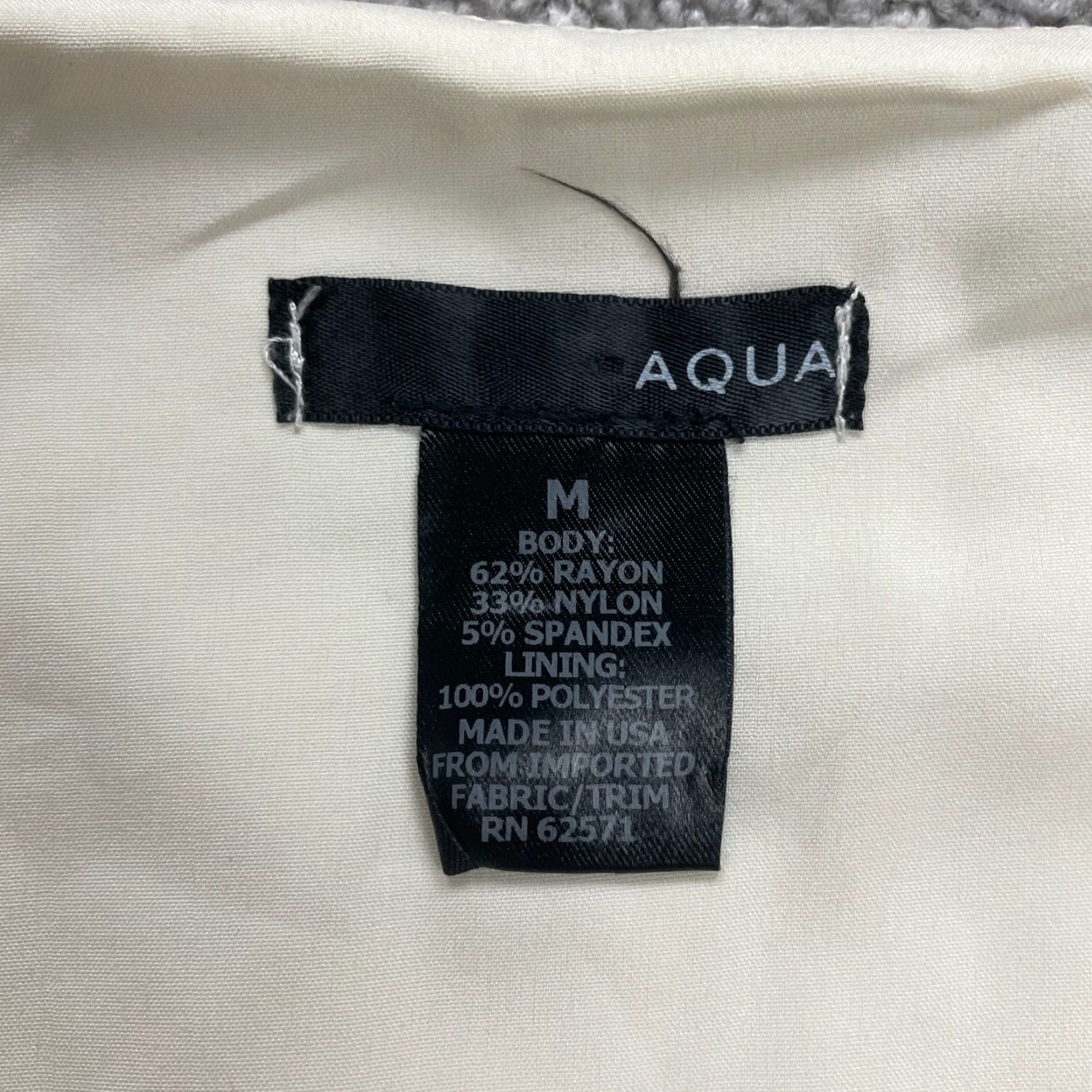 AQUA VINTAGE? No — Aqua by Bloomingdale's Mini Skirt Womens M Beige Knit Zip Front High Rise Short 16" Solid Classic Size 32" / US 10 / IT 46 - 7 Thumbnail