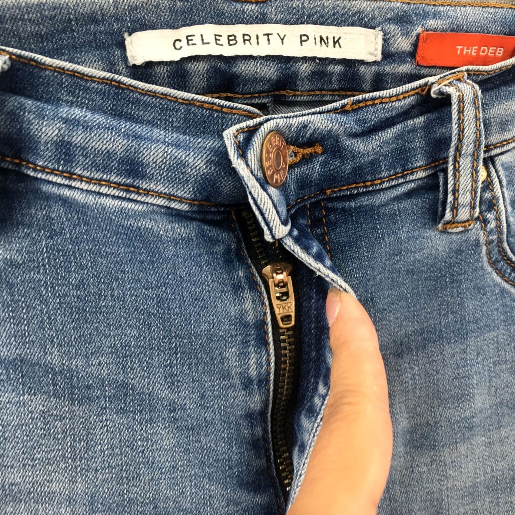 Vintage Celebrity Pink The Deb Jeans Jeans 26x28 Blue Distressed High Rise Zip Womens Skinny Denim Modern 90s Womens Size 26" / US 2 / IT 38 - 4 Thumbnail