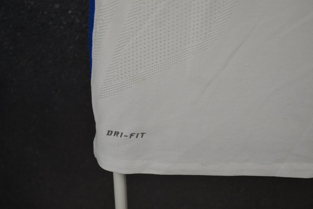 Nike England 2016 2018 World cup player issue Nike soccer jersey Size US L / EU 52-54 / 3 - 4 Thumbnail