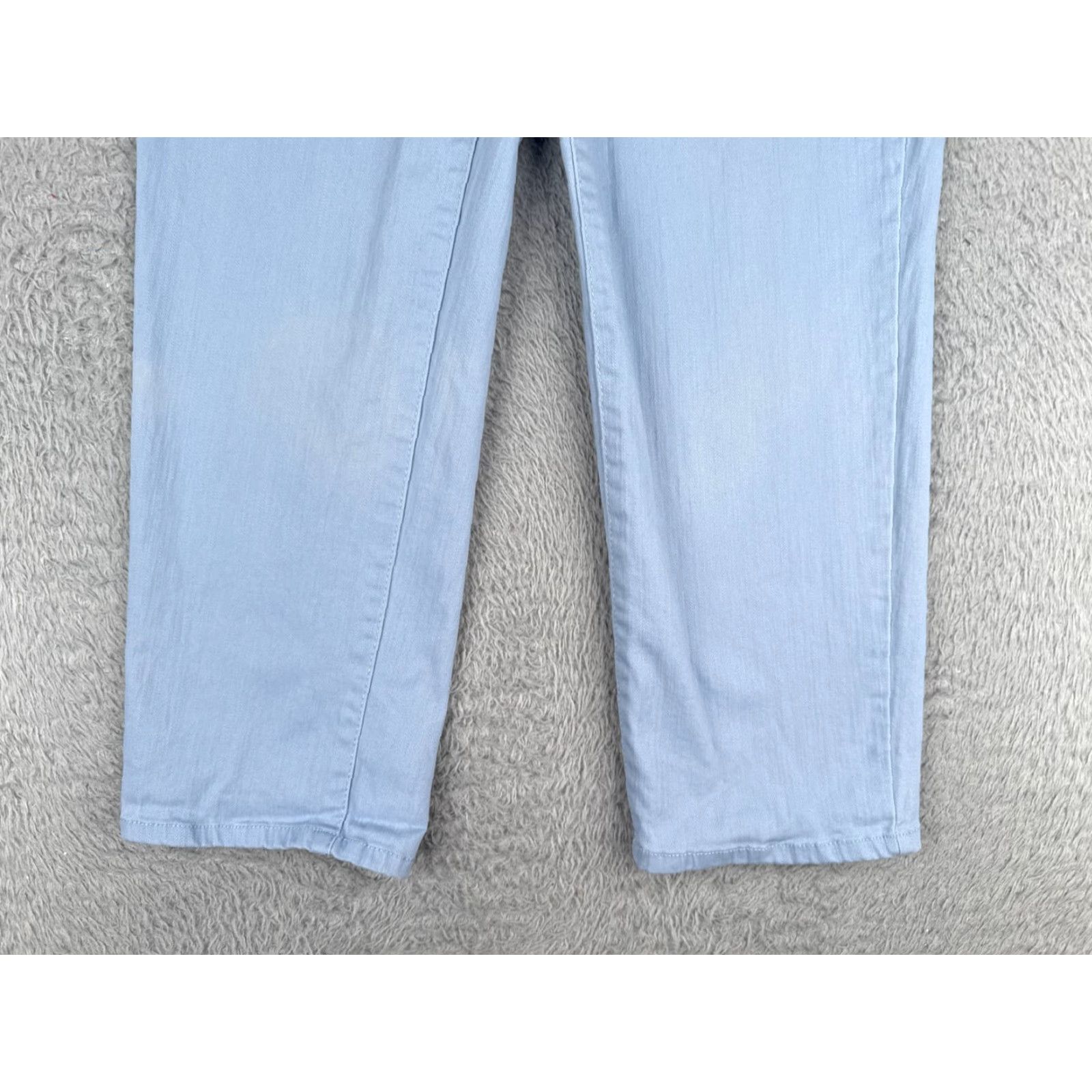 Nine West Nine West Jeans Women 6 Blue Denim Mid Rise Straight Leg Button Fly 26x25 Adults Regular Blue Distressed 90s Mens Size 28" / US 6 / IT 42 - 2 Thumbnail