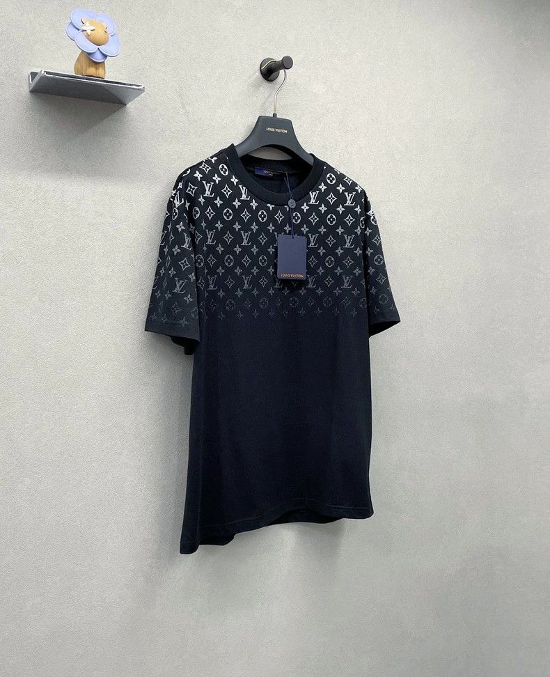 Louis Vuitton 24 new black full print gradient short sleeve