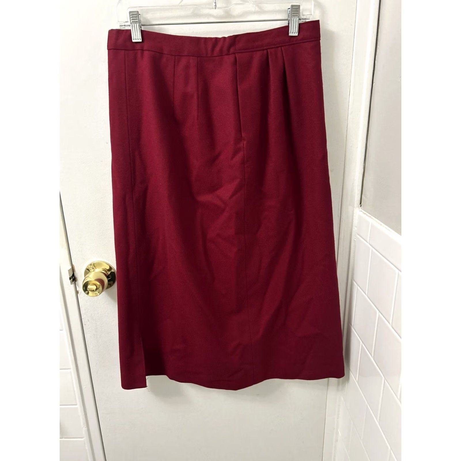 Pendleton VINTAGE Pendleton Skirt Womens Size 14 Tall Red Made In USA 100% Wool Pleated Skirt Size 36" / US 14 / IT 50 - 6 Thumbnail