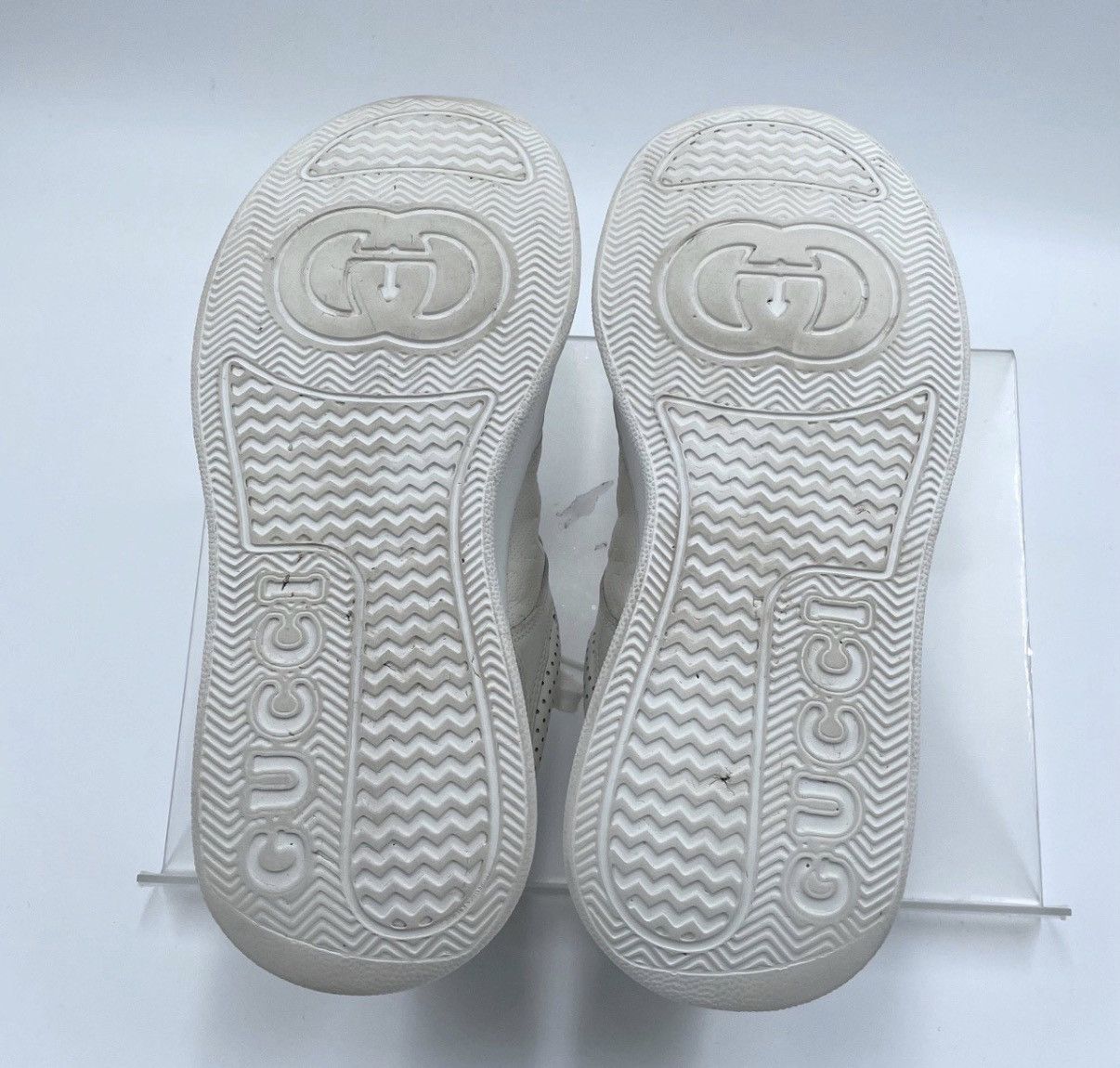 Gucci Gucci/White GG Embossed Cookie Sneakers K12 Size US 8.5 / IT 38.5 - 6 Thumbnail
