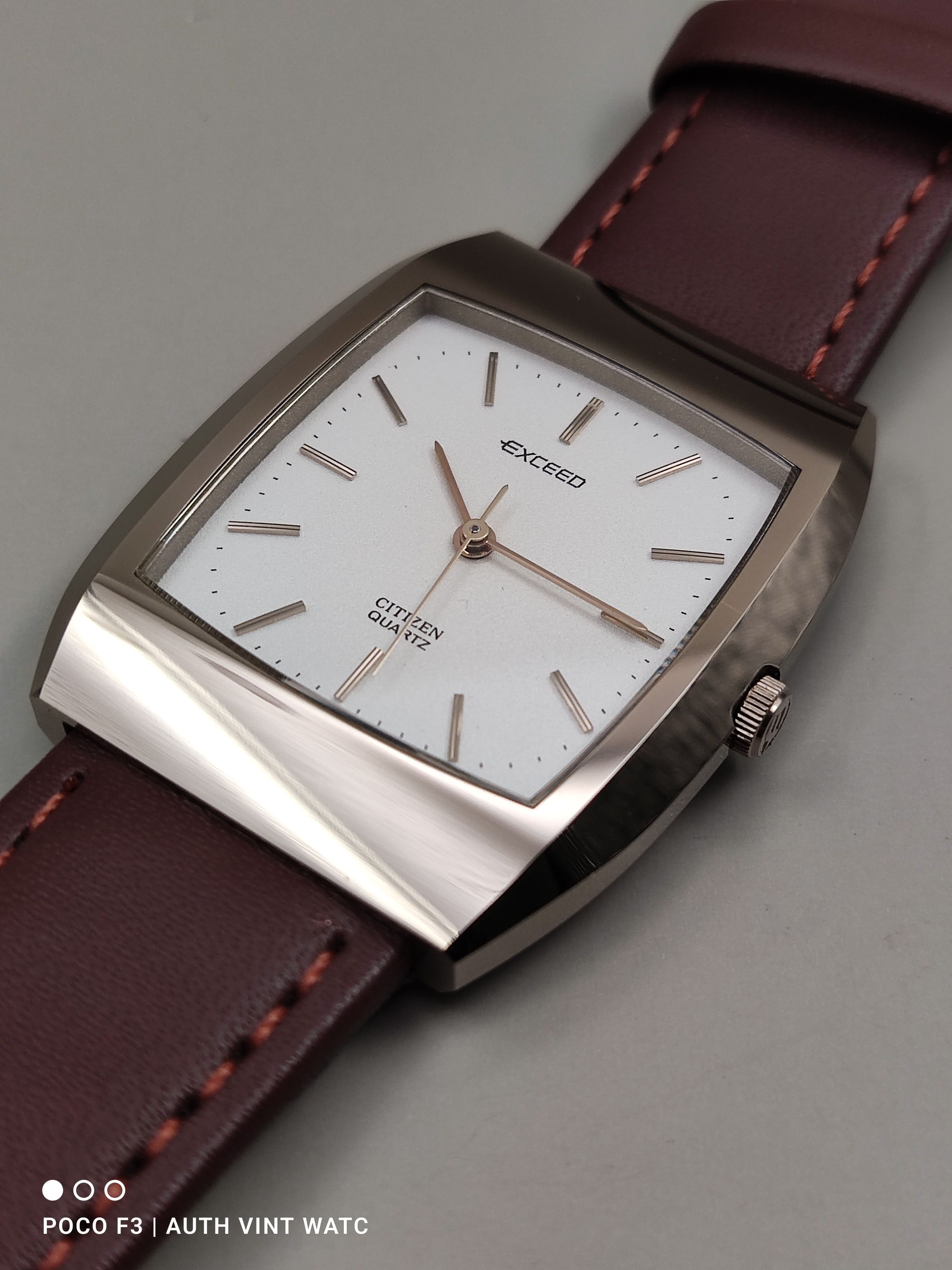 Citizen Authentic Vintage Citizen Exceed UHAG Case Ladies Size ONE SIZE - 1 Thumbnail