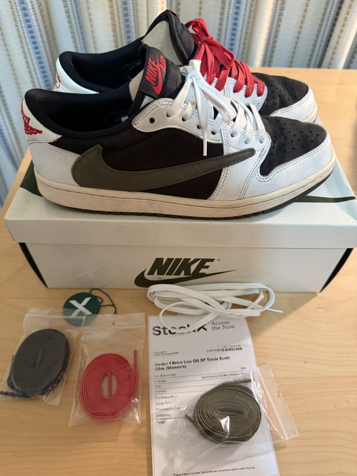 Jordan 1 x Travis Scott Olive WMN