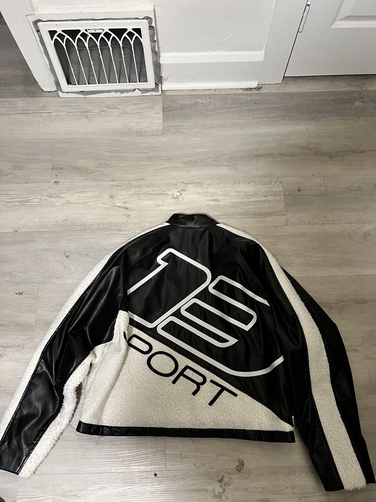 Boohoo Cropped Textured Racing Bomber Size US XL / EU 56 / 4 - 3 Thumbnail