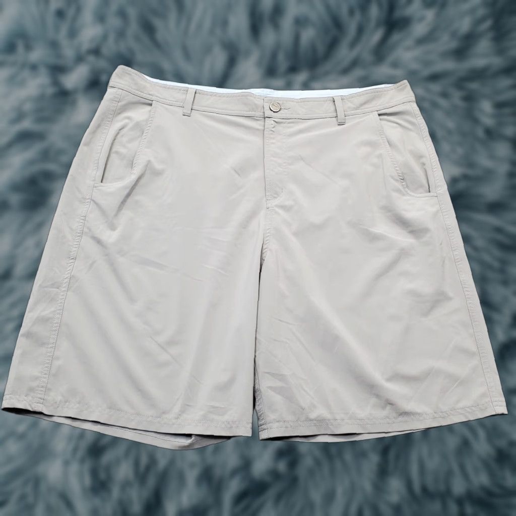 Vintage Free Fly Mens Size 38 Gray Chino Shorts - Casual, Stretch, Wicking, Golf, Fishing, 9.5 Inseam, Flat Front Size US 38 / EU 54 - 1 Thumbnail