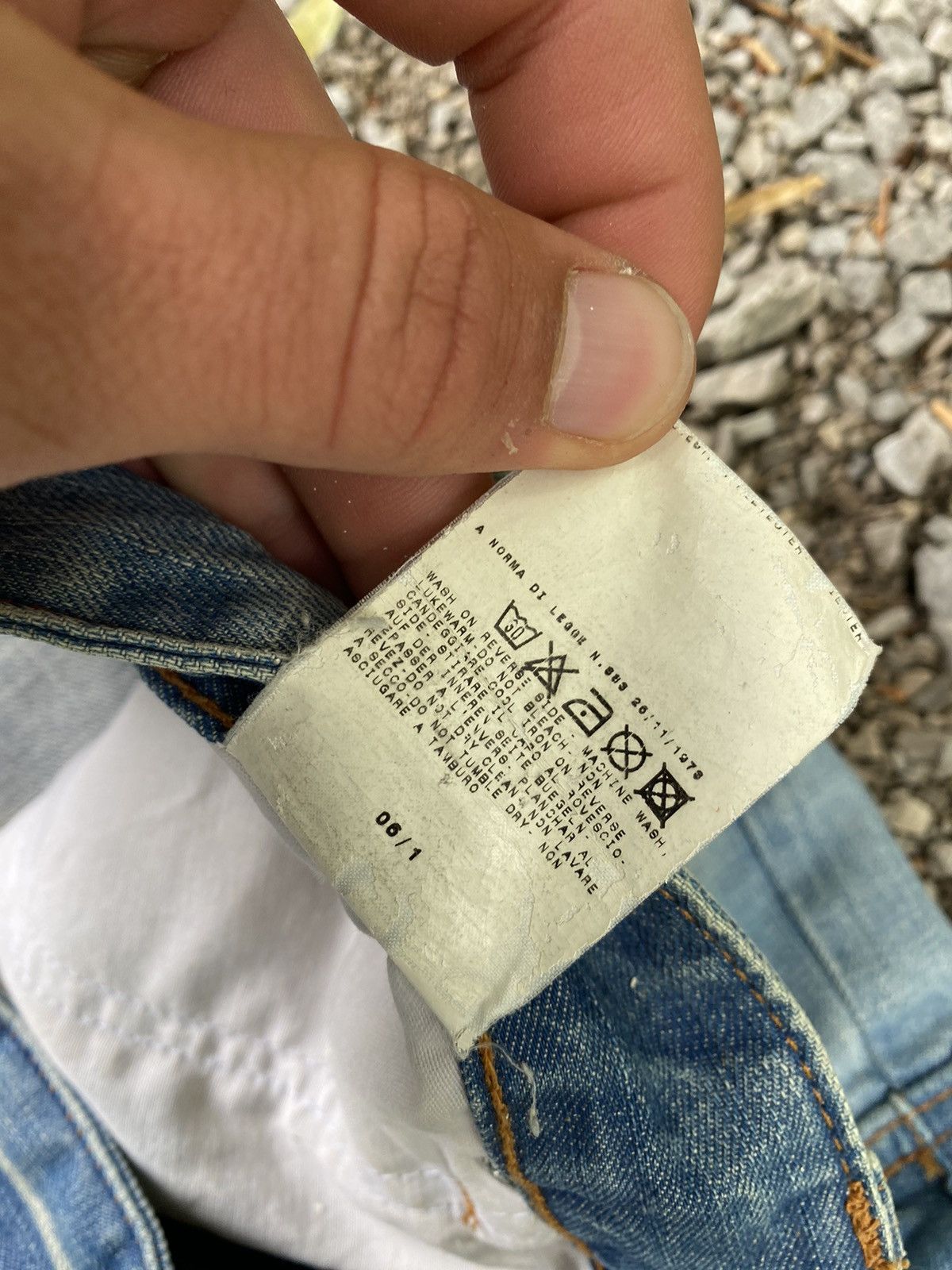Dolce & Gabbana × Vintage Dolce&Gabbana Distressed Ultra Sports Shorts Size US 32 / EU 48 - 8 Thumbnail