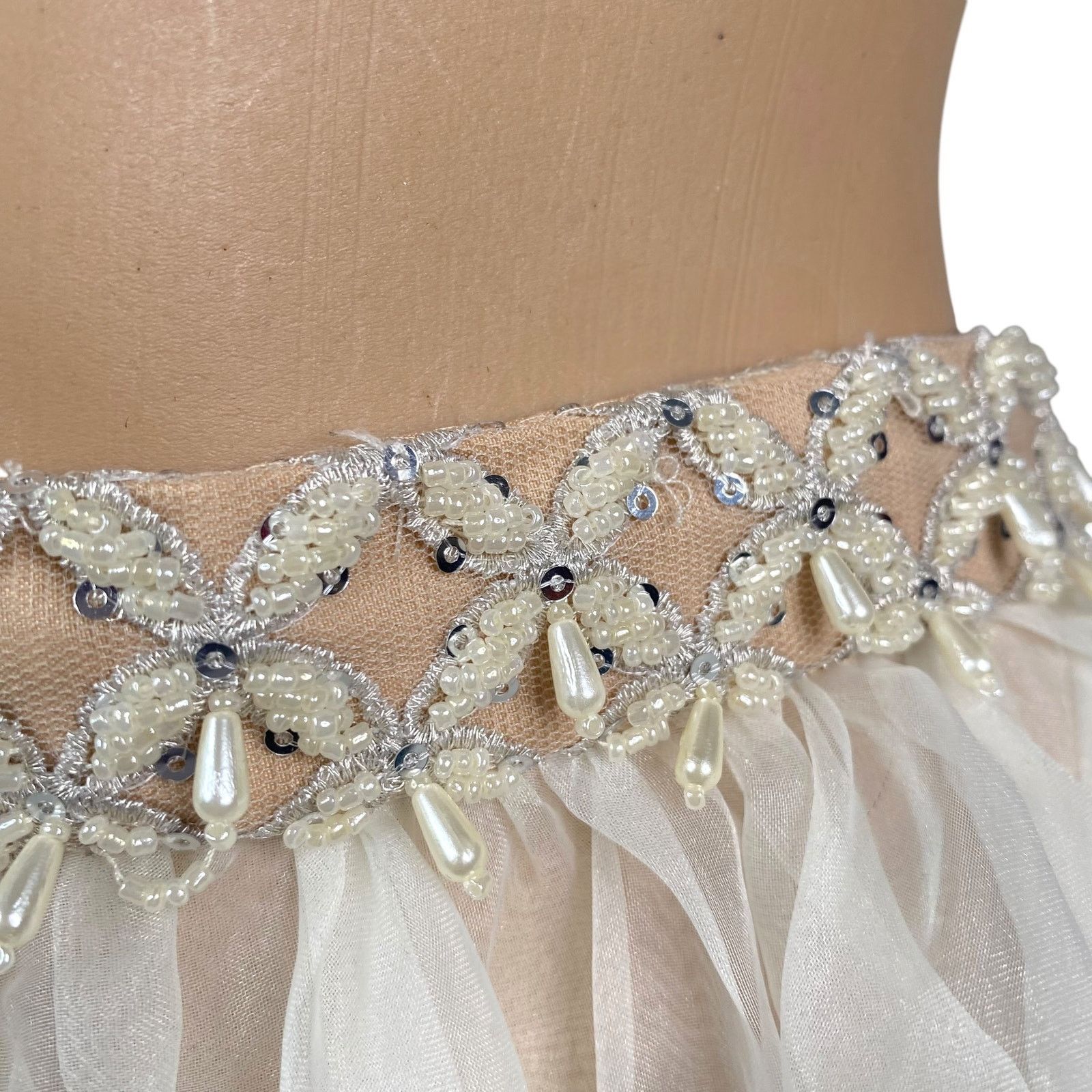 Neiman Marcus Terani Couture Ivory Beaded Ruffle Tiered Maxi Skirt SZ 8 Size 30" / US 8 / IT 44 - 6 Thumbnail