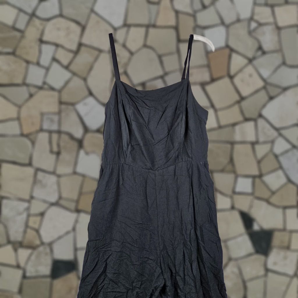 Old Navy Old Navy Romper L Black Lightweight Sleeveless Women's Size 36" / US 14 / IT 50 - 1 Thumbnail