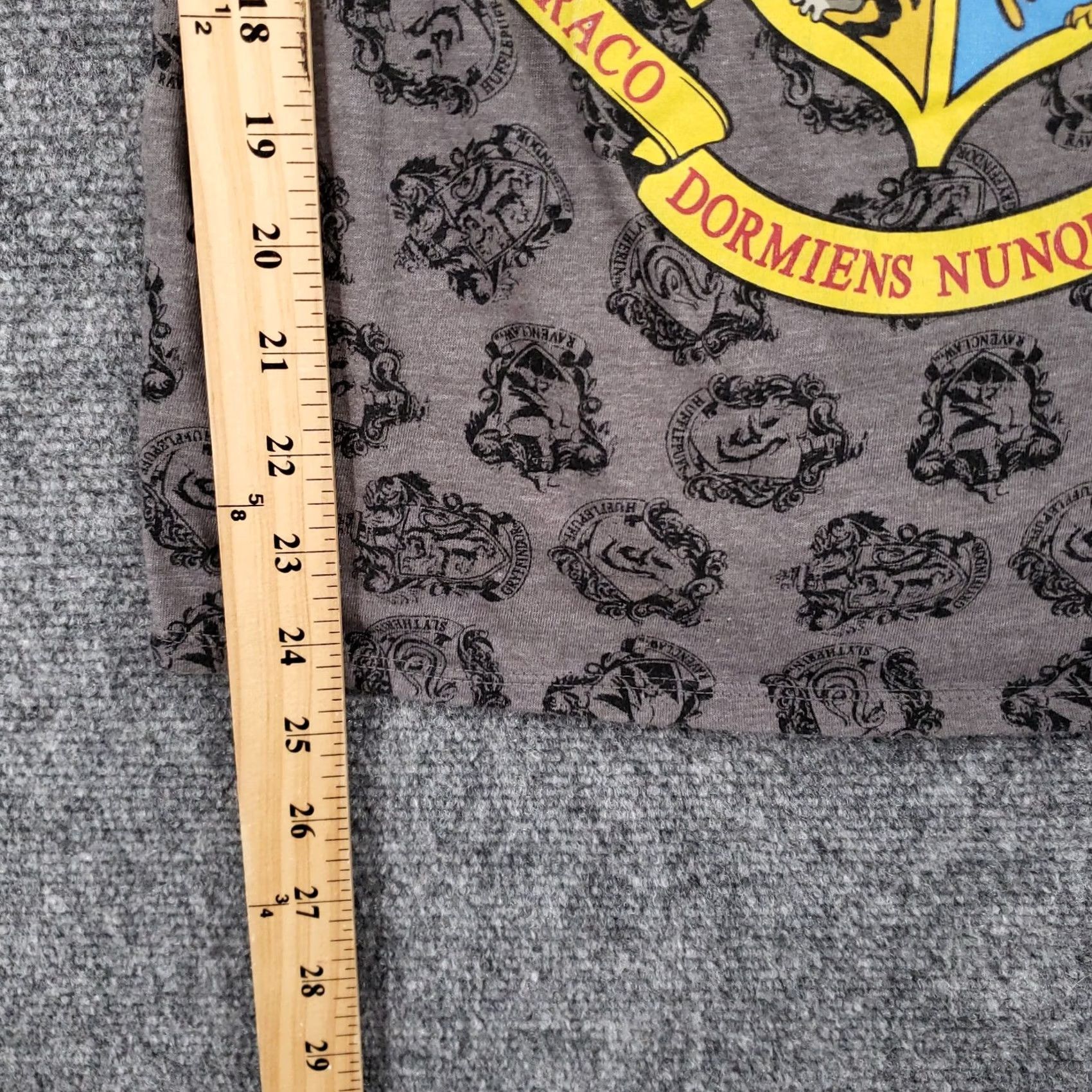Vintage Universal Studios Harry Potter Tank Top M Gray Sleeveless Round Neck Womens Shirts Tank M Gray Universal Studios Harry Potter Tank Top Size M / US 6-8 / IT 42-44 - 4 Thumbnail
