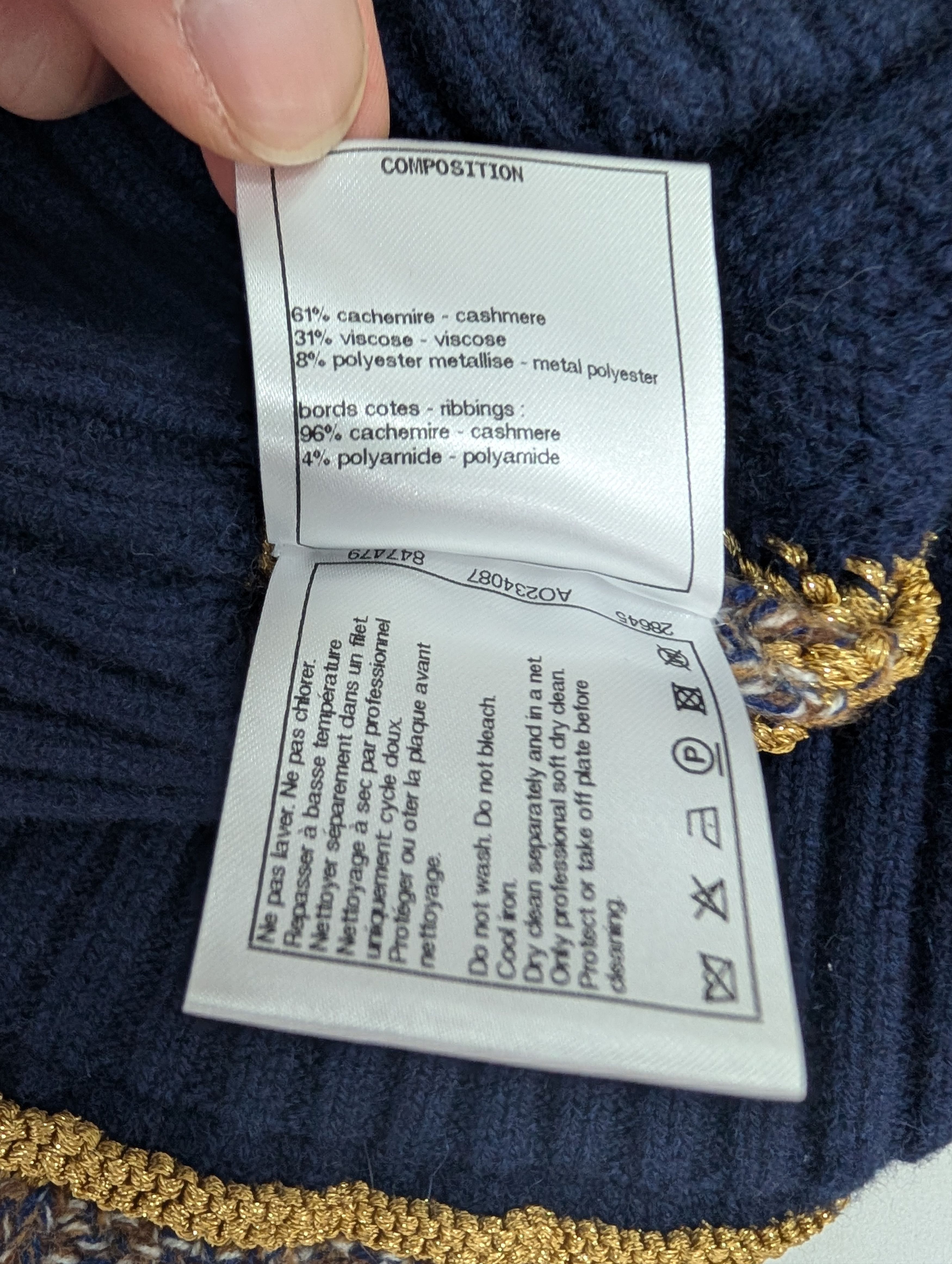 Chanel Chanel Blue Knit Pullover With Chanel Logo Size XS / US 0-2 / IT 36-38 - 9 Thumbnail