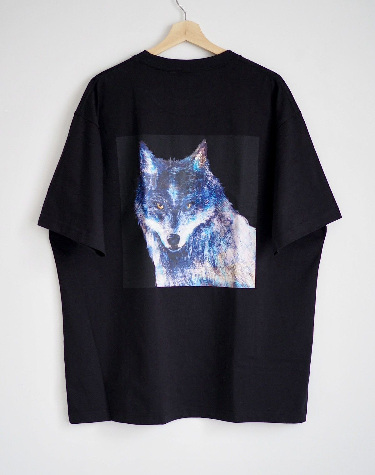 Uniqlo Kenshi Yonezu torgal final fantasy 16 Uniqlo T shirt Large Size US L / EU 52-54 / 3 - 1 Thumbnail
