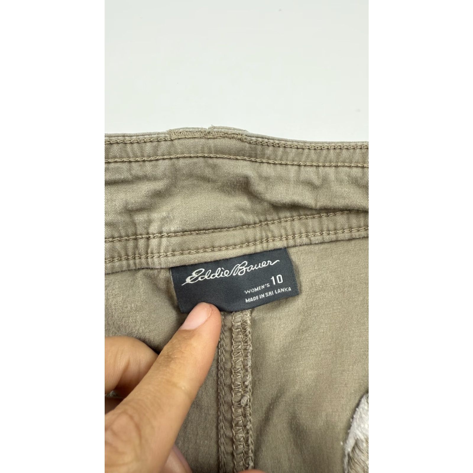 Eddie Bauer Eddie Bauer Shorts Womens 10 Khaki Beige Casual Stretch Chino Summer Pockets Size 32" / US 10 / IT 46 - 3 Thumbnail