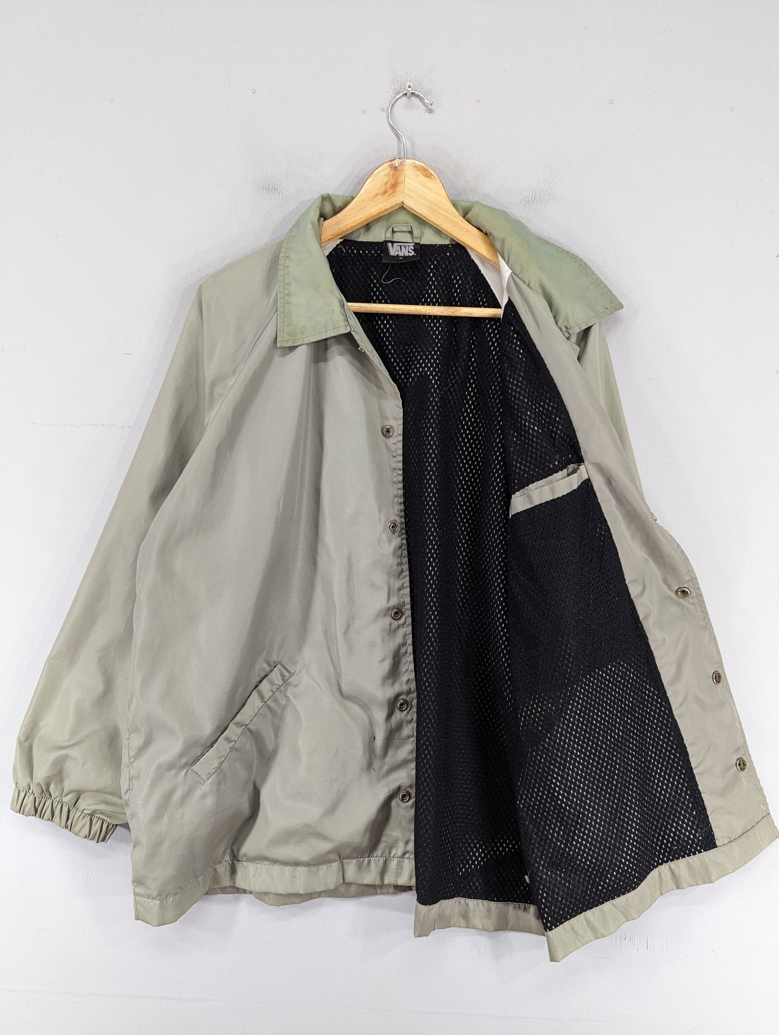 Vans × Vintage Vintage 90s Vans Distressed Coach Jacket Size US L / EU 52-54 / 3 - 13 Thumbnail