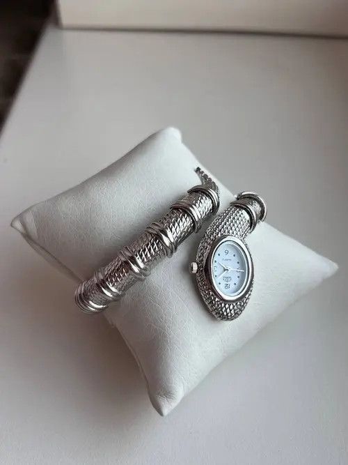 Japanese Brand Snake 🐍 regular bracelet unisex Vintage Design rare WATCH Size ONE SIZE - 3 Thumbnail