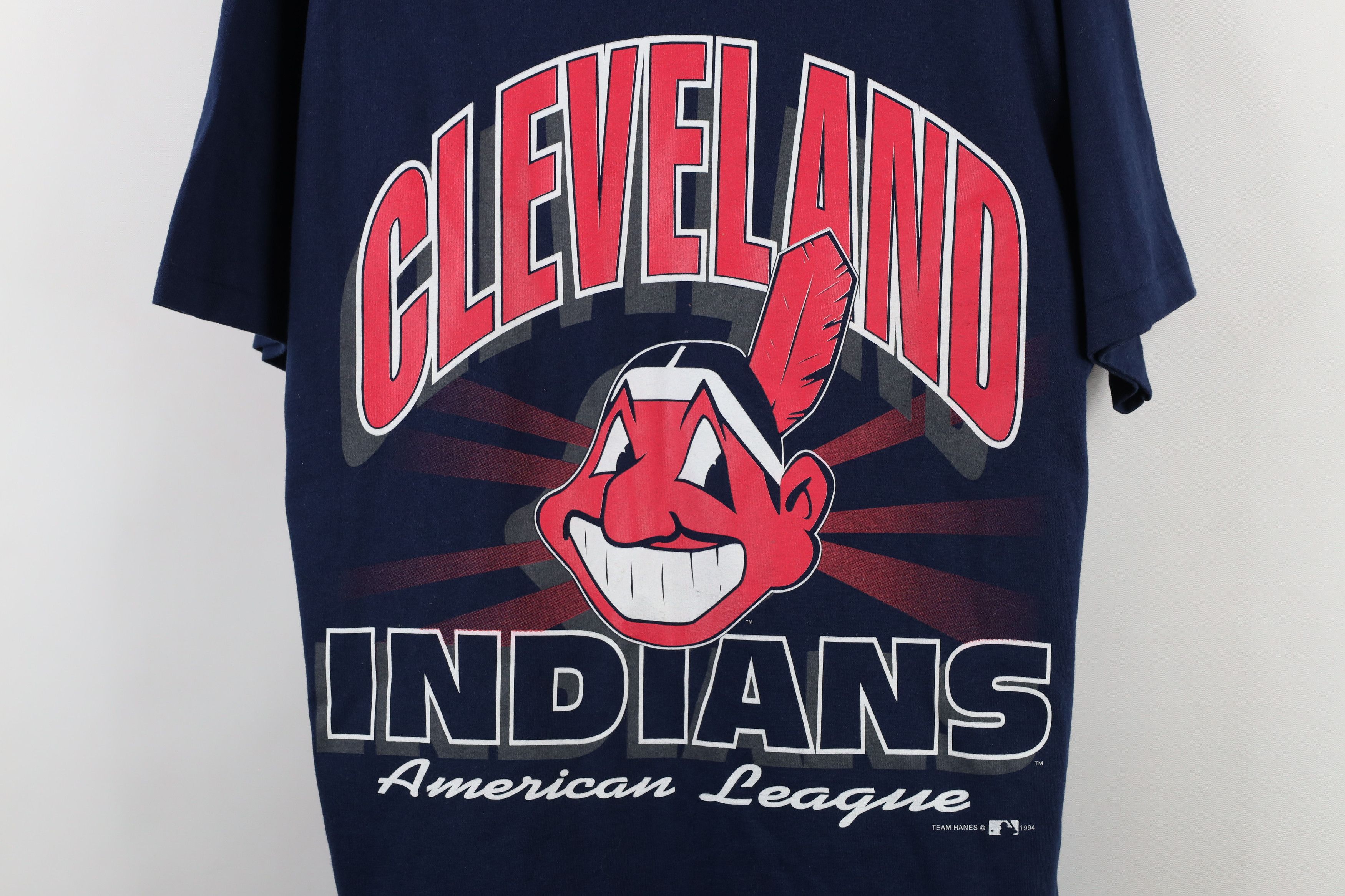 Vintage Vintage 90s Cleveland Indians Baseball Big Logo T-Shirt Size US L / EU 52-54 / 3 - 4 Thumbnail