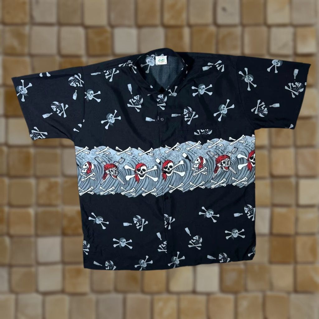Vintage Happy Bay Pirate Novelty Patterned Graphic Black Polyester Shirt XL Men Button-Up 00s Vintage Collectible Size US XL / EU 56 / 4 - 1 Thumbnail