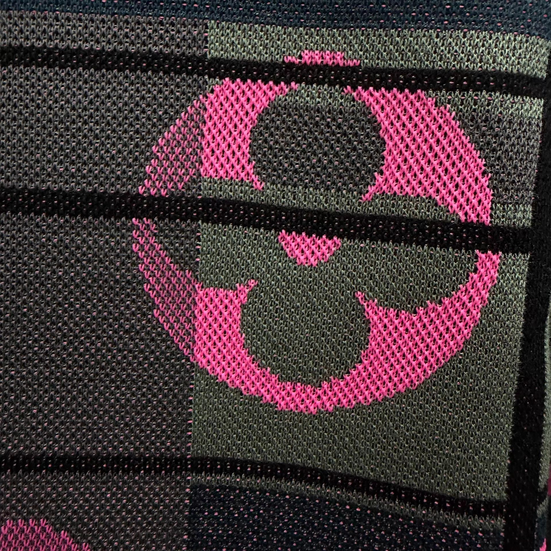 Louis Vuitton LV black pink neon all over print space cotton sweat L Size US L / EU 52-54 / 3 - 4 Thumbnail