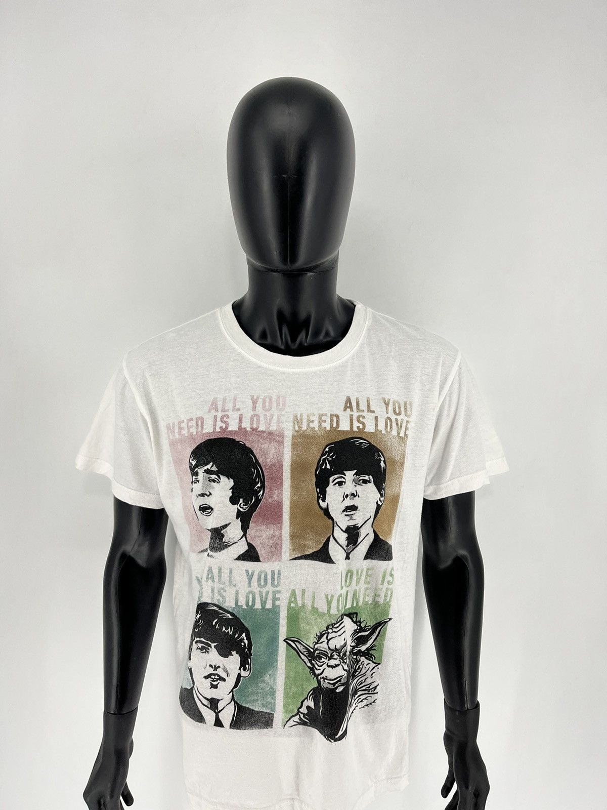 Band Tees × Vintage Vintage Tee Y2K The Beatles All You Need IS Love Size L Size US L / EU 52-54 / 3 - 5 Thumbnail