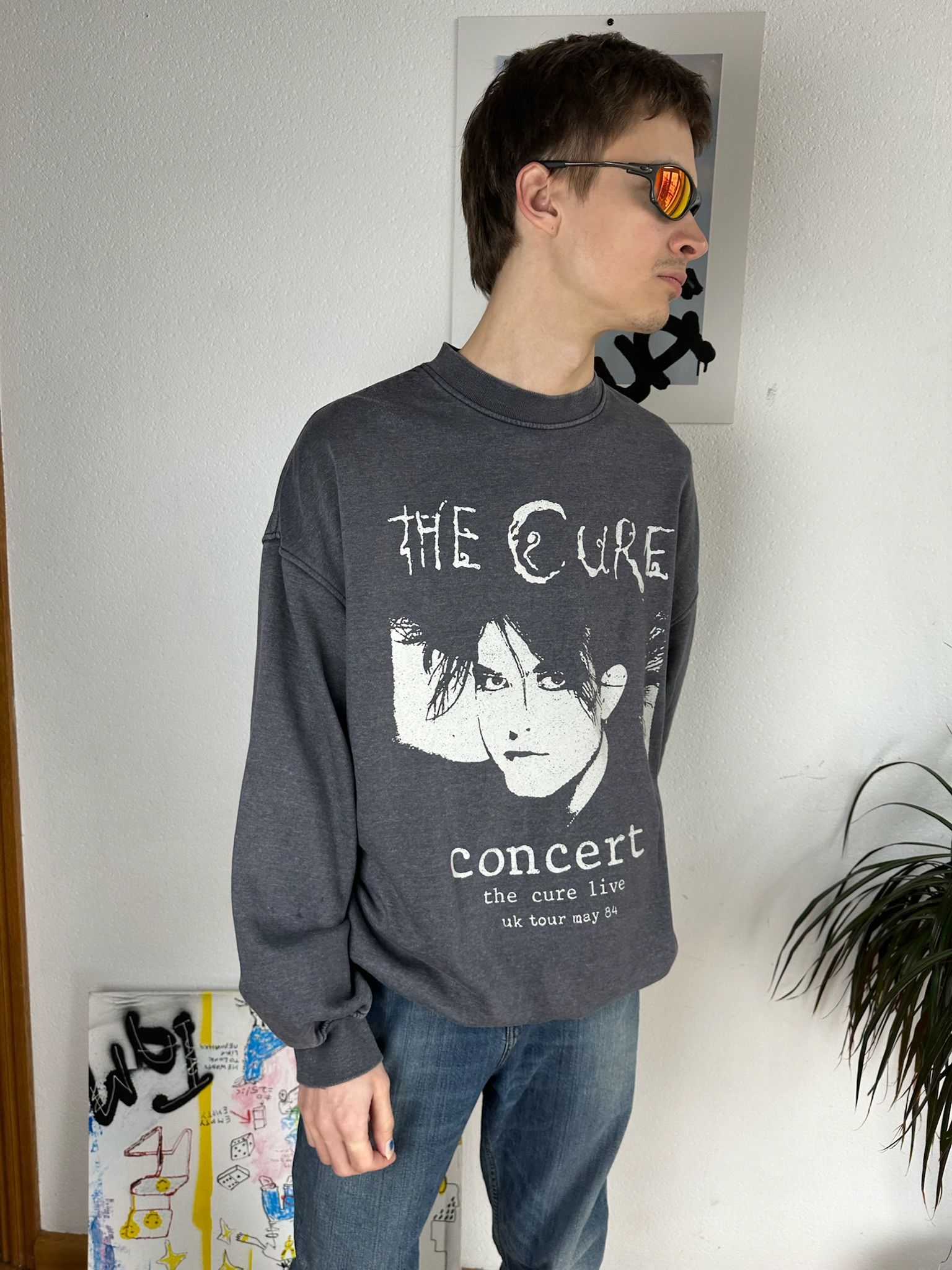 Band Tees The Cure Vintage Crewneck Sweatshirt Size US L / EU 52-54 / 3 - 4 Thumbnail