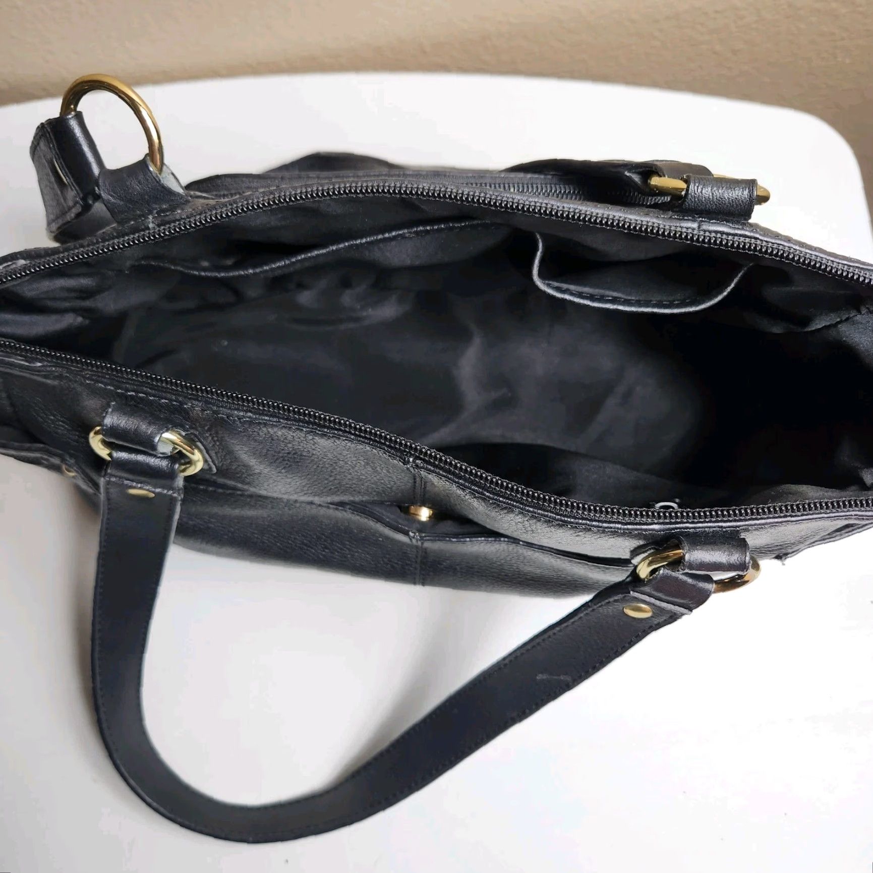 Vintage VINTAGE Pelle Studio Wilsons Black Pebbled Leather Double Handle Shoulder Bag Womens Size ONE SIZE - 7 Thumbnail