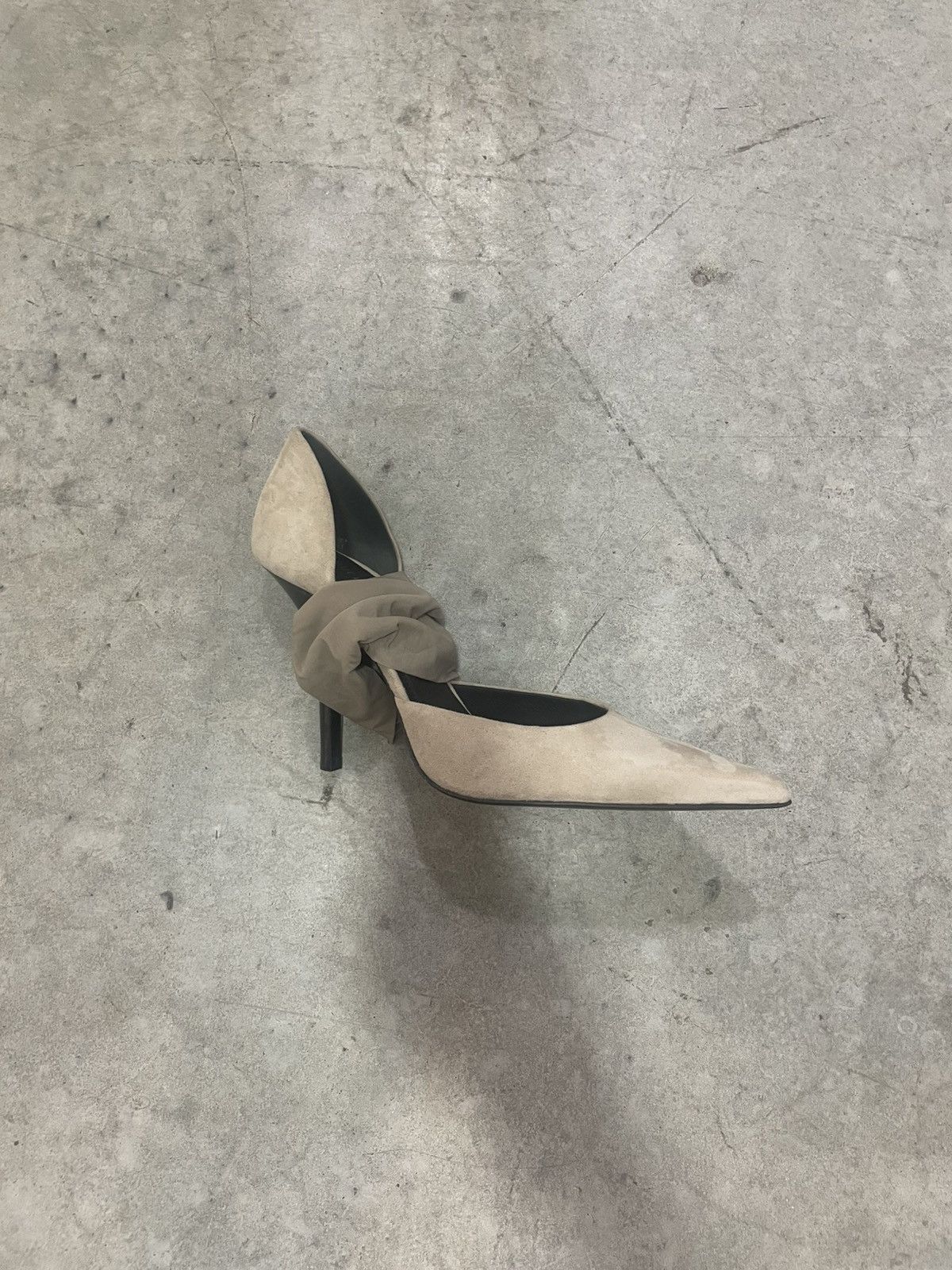 Helmut Lang FW24 Helmut Lang Beige Suede Pointed-Toe Pumps Size US 10 / IT 40 - 3 Thumbnail
