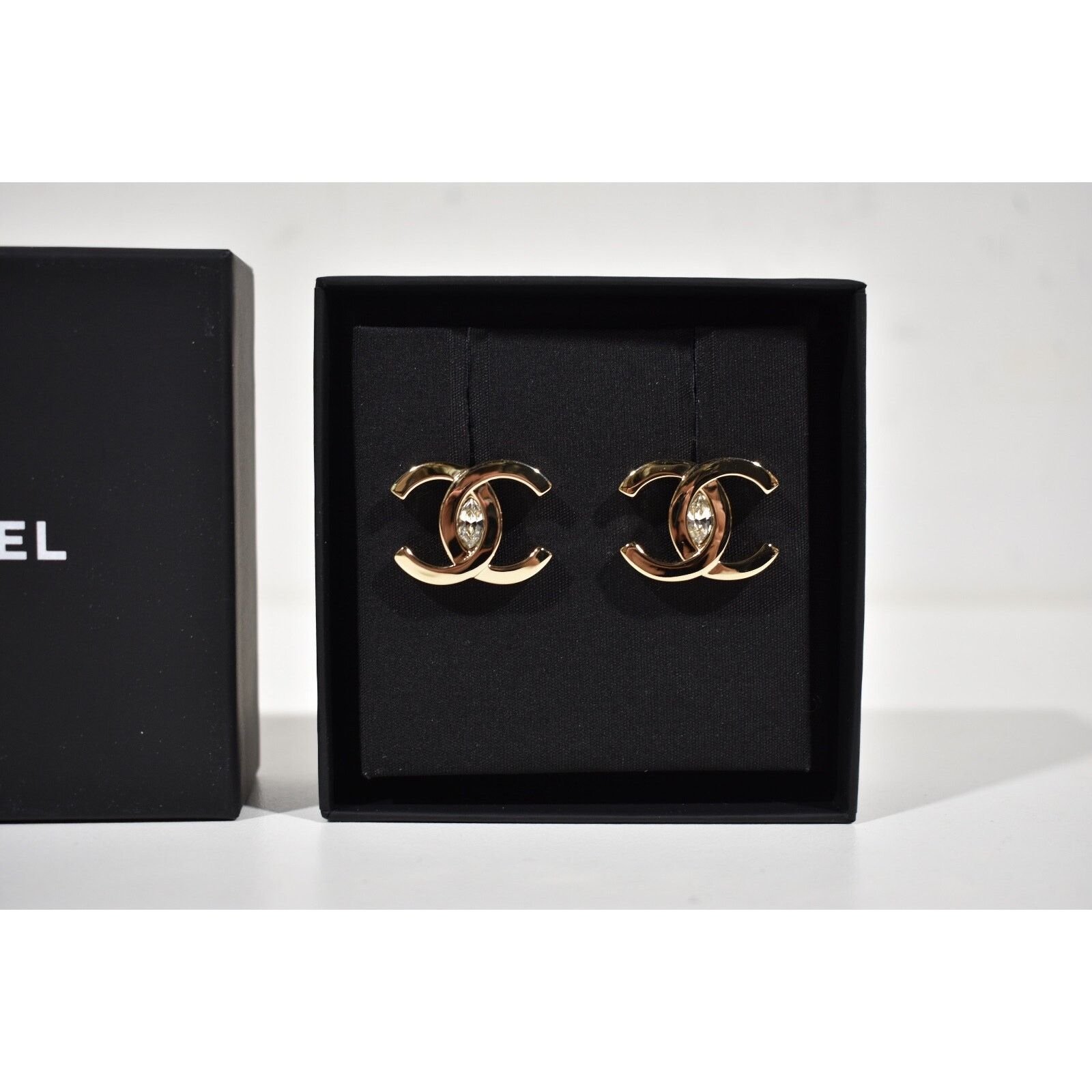Chanel Chanel Gold Crystal Interlocking Drop Statement Stud Earring Size ONE SIZE - 7 Thumbnail