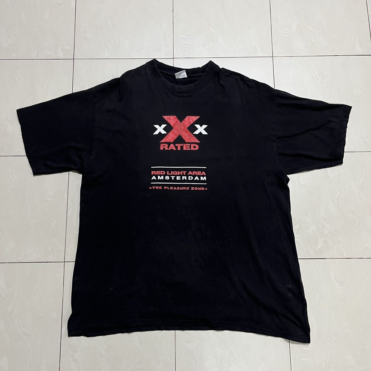 Vintage Vintage X Rated Red Light Amsterdam T Shirt Size US XL / EU 56 / 4 - 2 Thumbnail