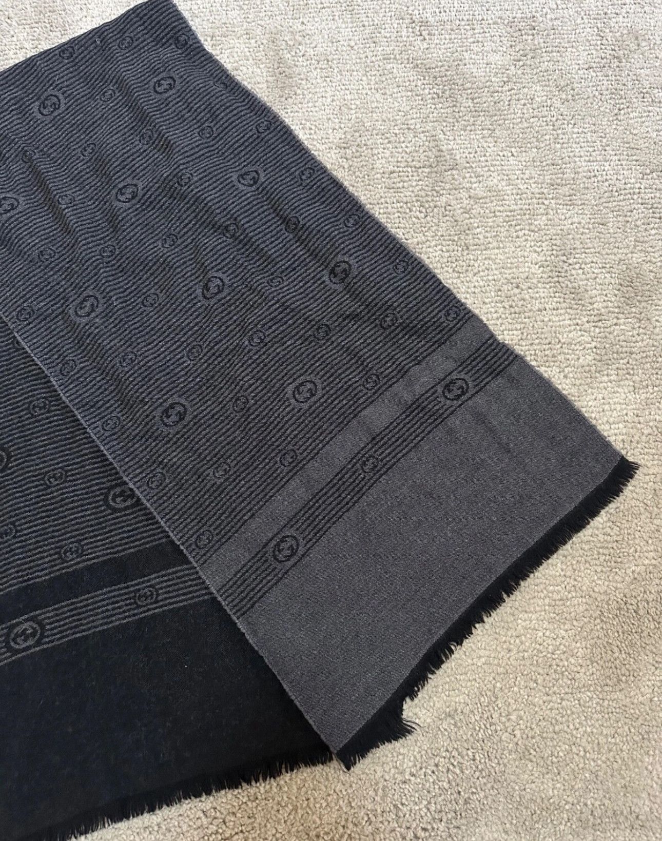 Gucci GUCCI 100% AUTHENTIC MEN/WOMEN WOOL SCARF MONOGRAM Size ONE SIZE - 2 Thumbnail
