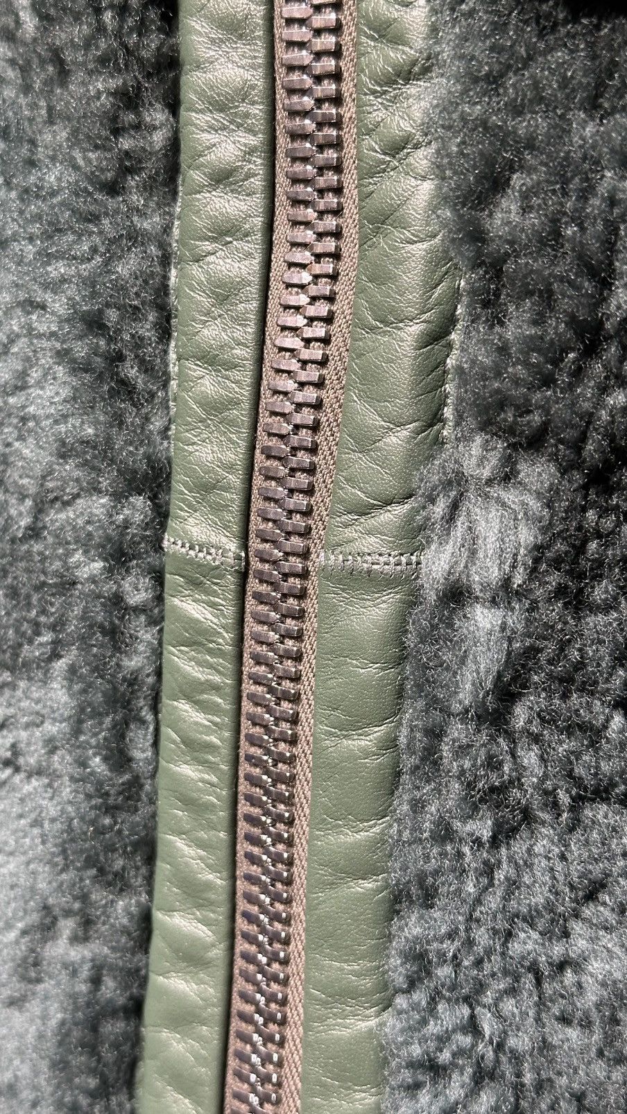 Rick Owens Rick Owens FW22 STROBE Sealed Windbreaker in Shearling(50IT) Size US M / EU 48-50 / 2 - 4 Thumbnail