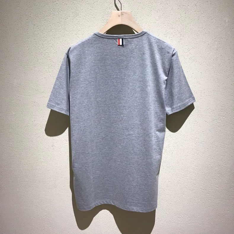 Thom Browne Thom Browne Round neck short sleeve T-shirt Size US L / EU 52-54 / 3 - 2 Thumbnail