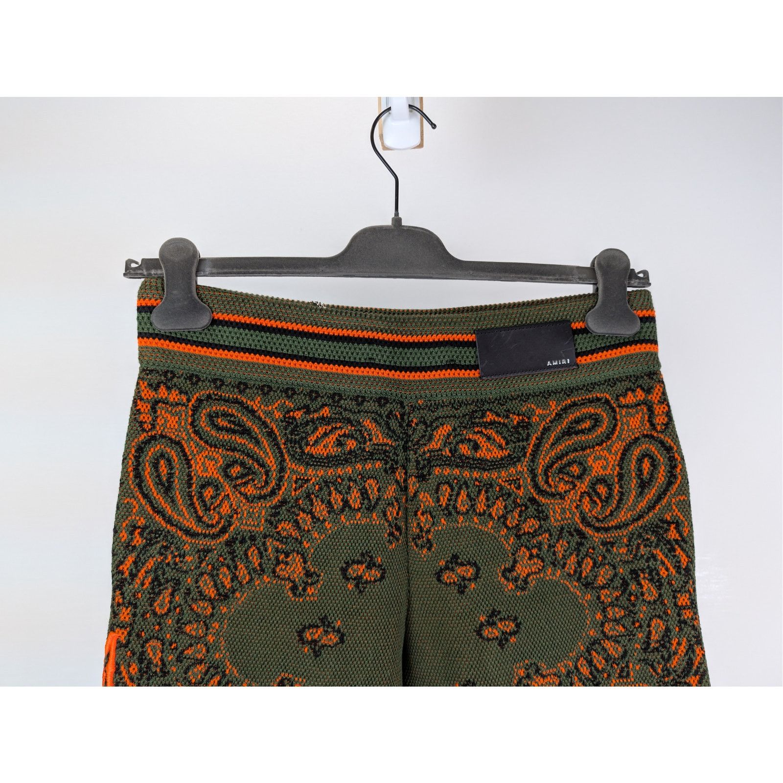 Amiri o1rshd1 Q:2 / Bandana B-Ball Sweatpants in Green/Orange Size US 32 / EU 48 - 12 Thumbnail