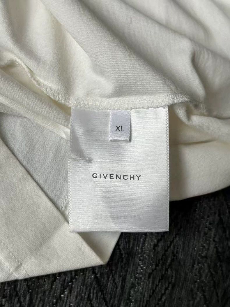 Givenchy Givenchy Doodle Dog Head T-Shirt Size US XL / EU 56 / 4 - 4 Thumbnail