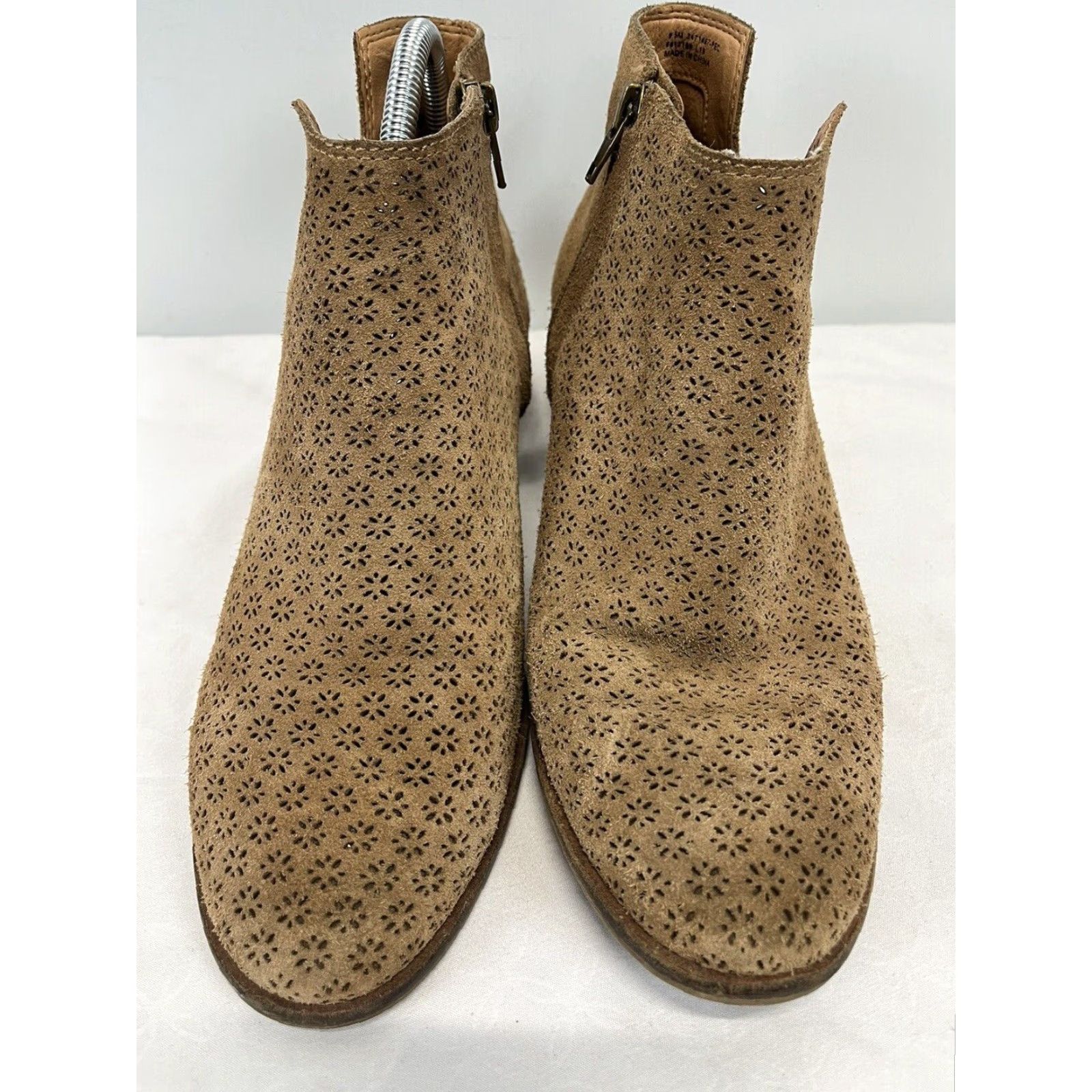 Frye VINTAGE Frye & Co Caden Bootie Boots Suede Ankle Brown Women 9.5 Shoes Size US 9.5 GUC Size US 9.5 / IT 39.5 - 3 Thumbnail