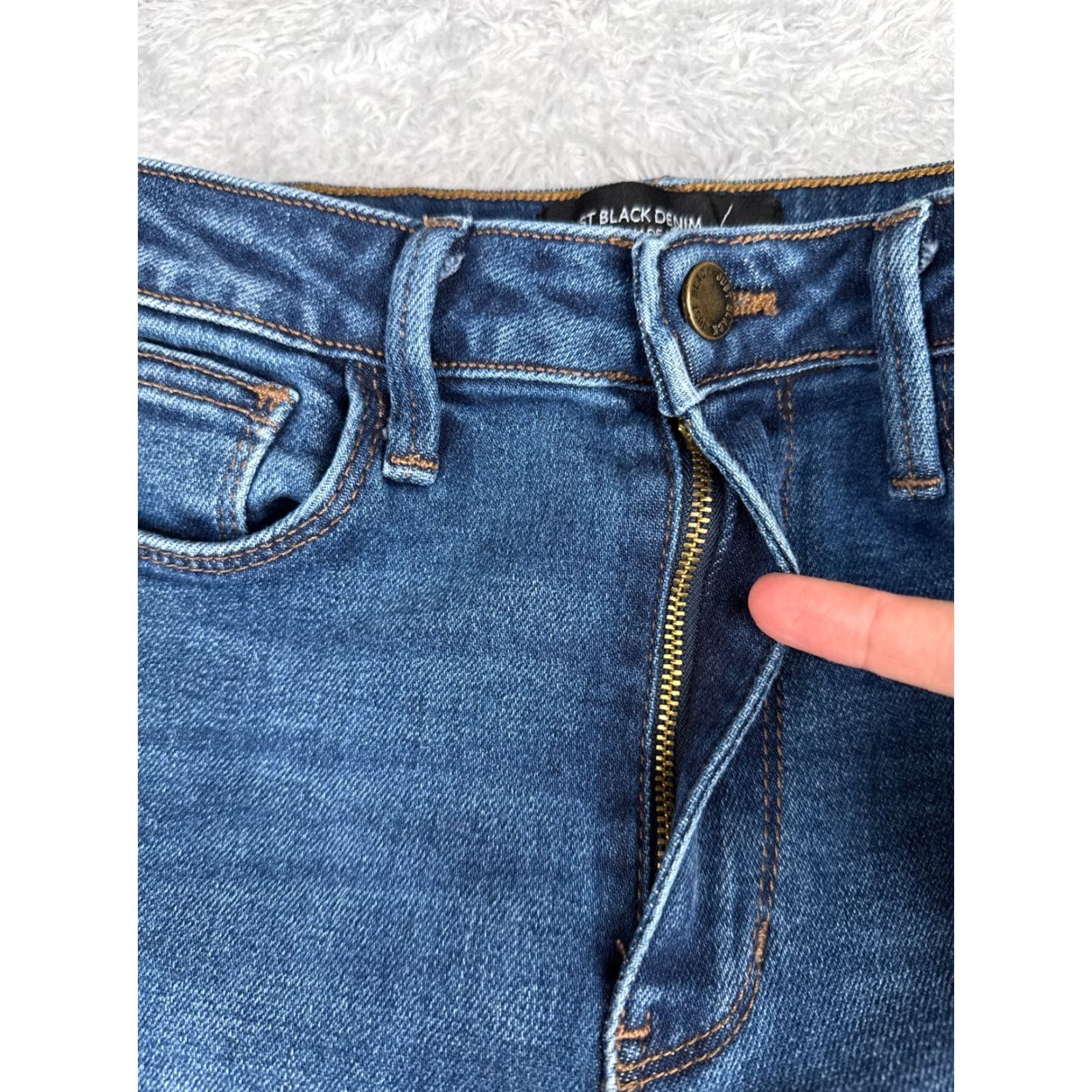 Denime JUST BLACK Blue Distressed Straight Leg Jeans Women 24 Mid Rise 5-Pocket Cotton Size 42" / US 20 - 5 Thumbnail