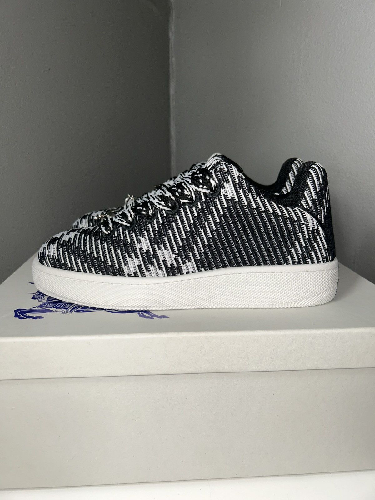 Burberry Burberry Box Knit Black Check Low Top Sneakers Size 39 Size US 7.5 / EU 40-41 - 8 Thumbnail