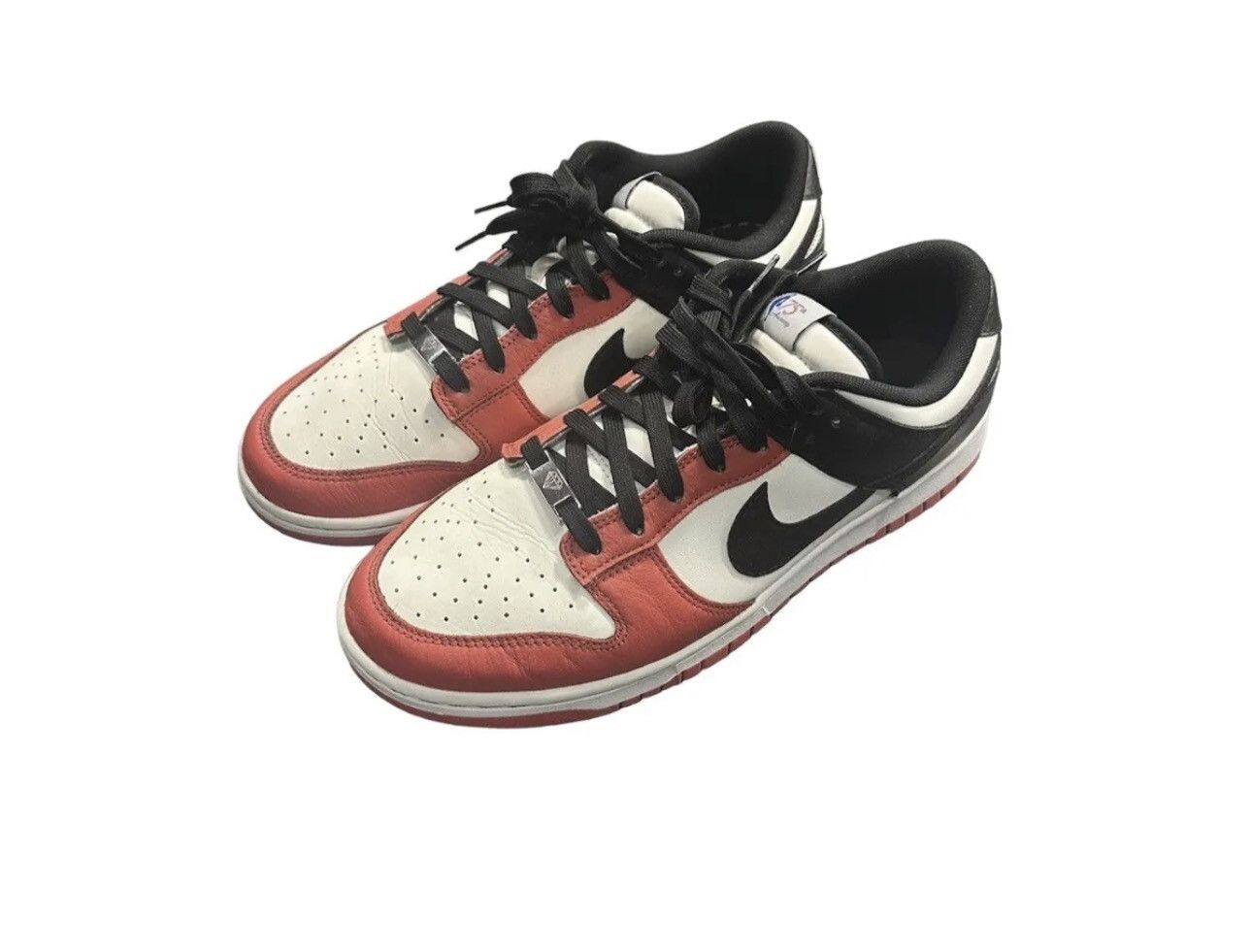 Nike Nike Dunk Low EMB x NBA 75th Anniversary - Bulls 2021 Size US 10.5 / EU 43-44 - 4 Thumbnail