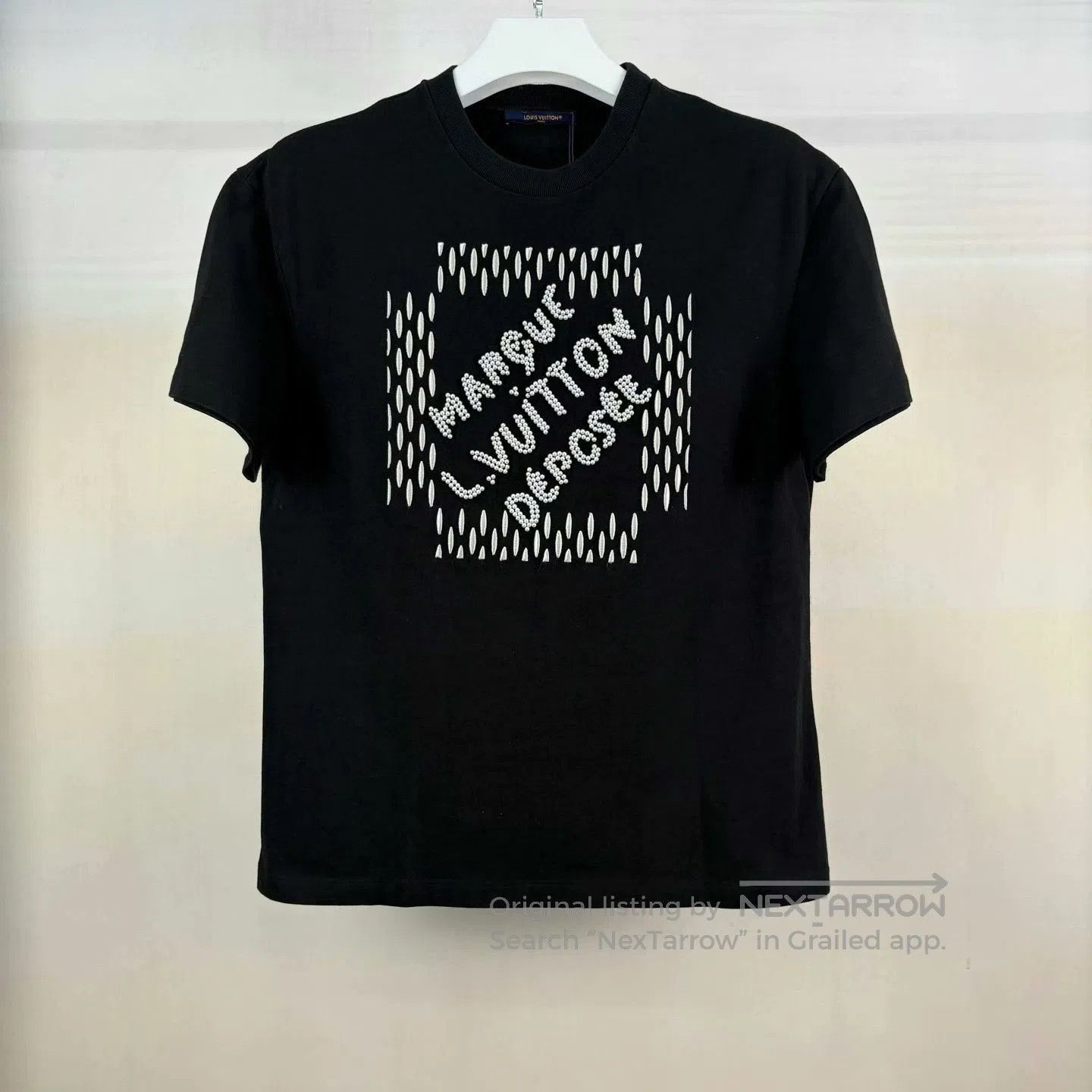 Pharrell LV Black Logo Short-Sleeve T-Shirt. Size US M / EU 48-50 / 2 - 1 Thumbnail