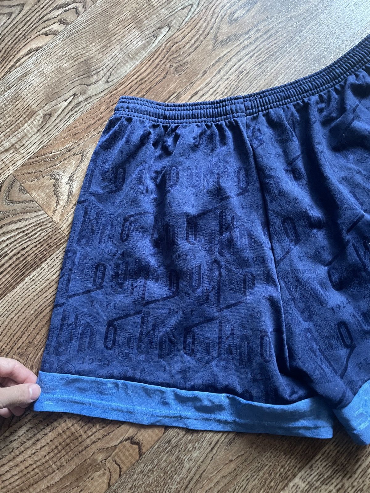 Umbro Mens vintage Umbro shorts soccer rare streetwear y2k Size US 34 / EU 50 - 8 Thumbnail