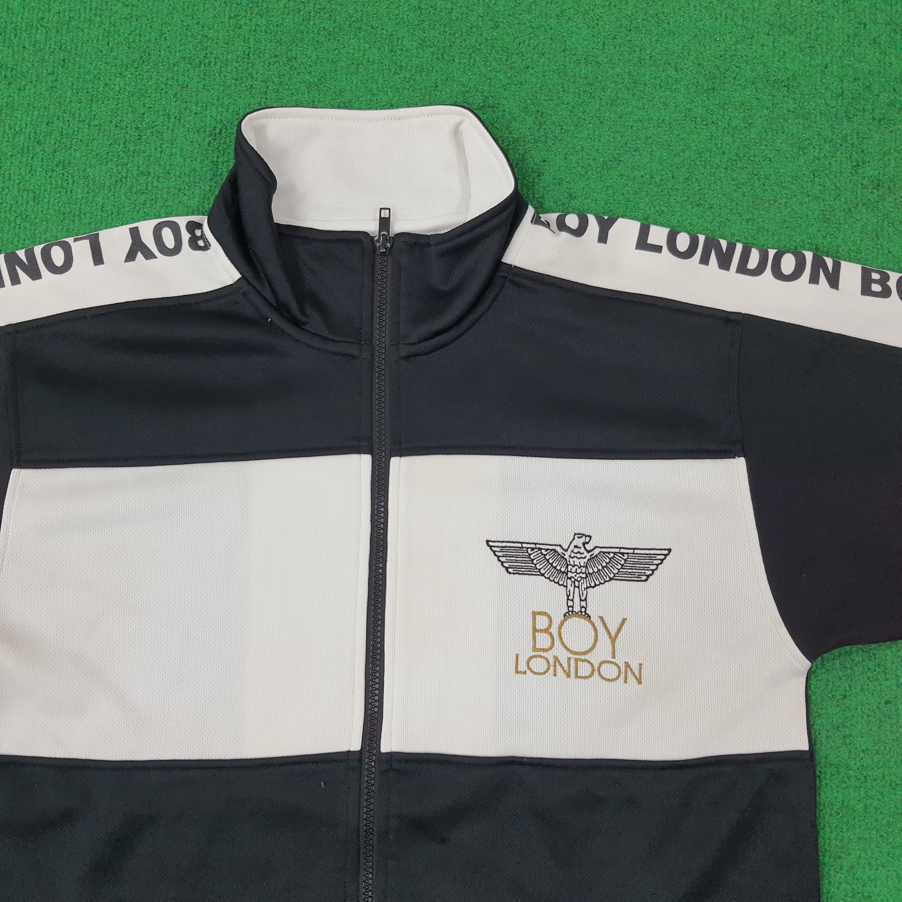 Boy London Vintage Boy London Half Zipper Tshirt C239N77 Size US M / EU 48-50 / 2 - 2 Thumbnail