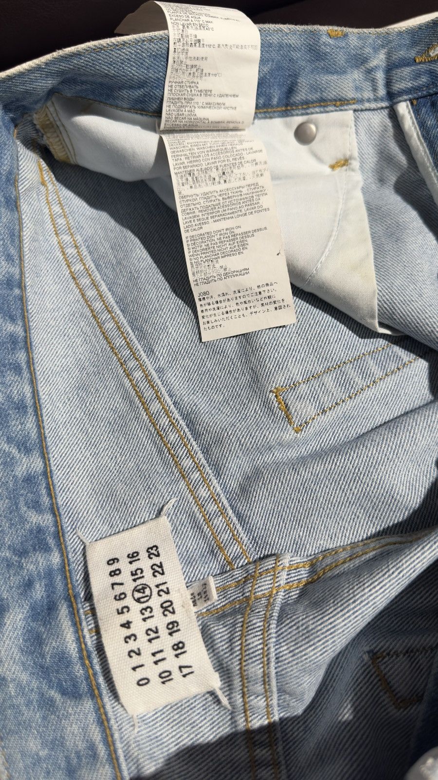 Maison Margiela Maison Margiela white crack paint denim Size US 31 - 4 Thumbnail